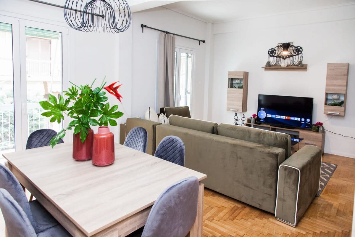 Sophisticated Apt in Charming Kifisia in Athens — photo 5