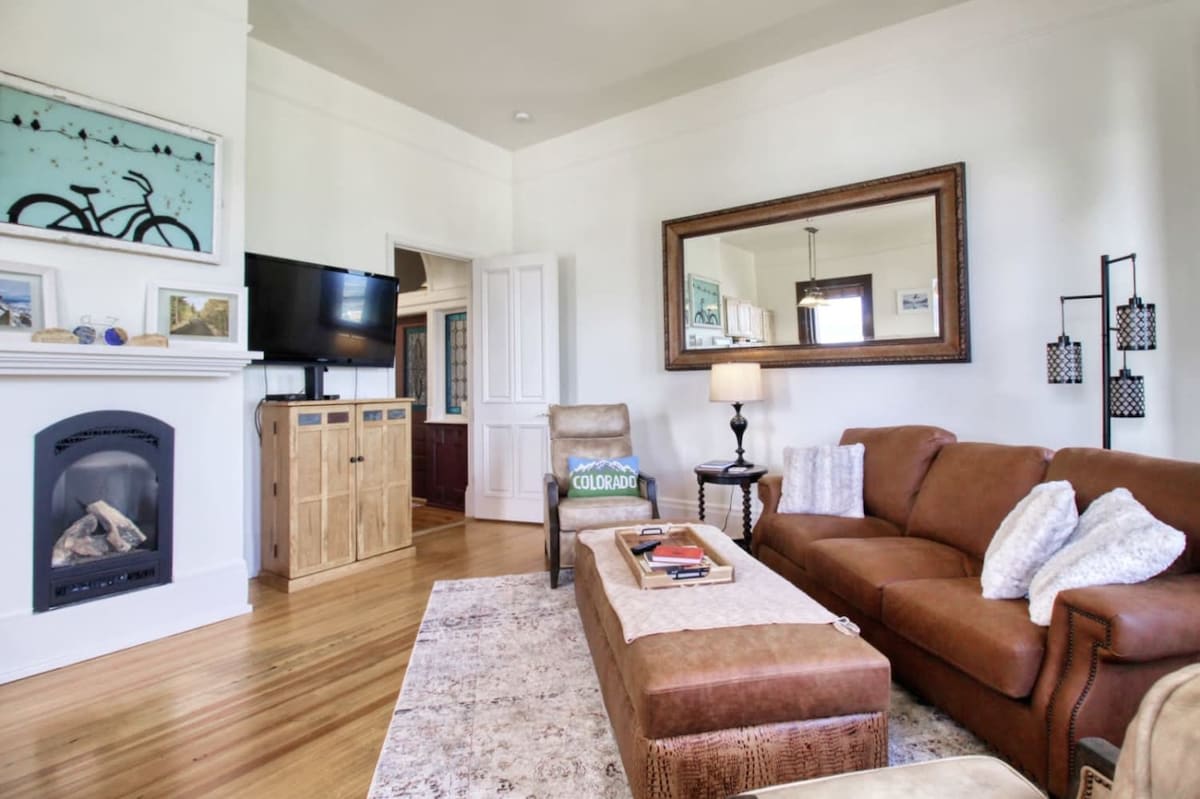Stylish 3BR Loft: Near Town, Mineral Bel Trail — Leadville, CO — vacation rental