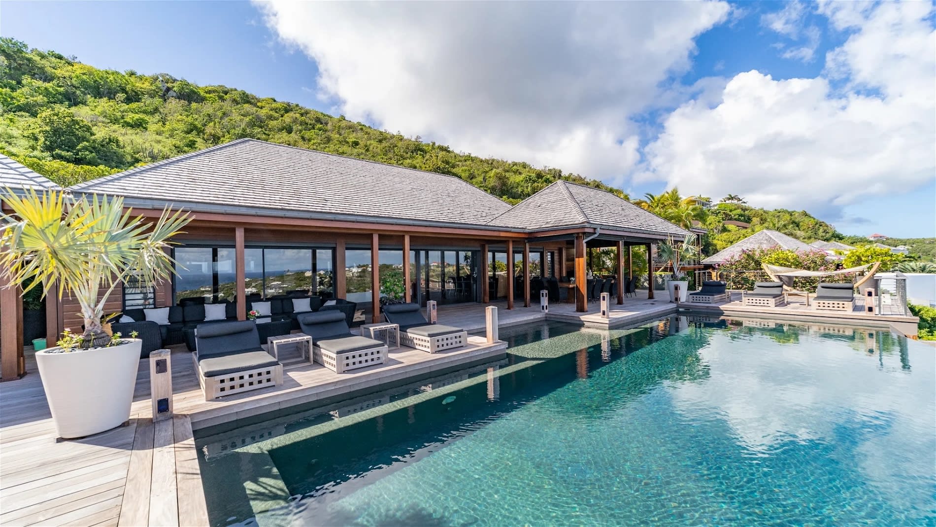 Jade 5BR in Marigot by Personal Villas - Luxurious Zen Escape — Vitet, Windward — vacation rental