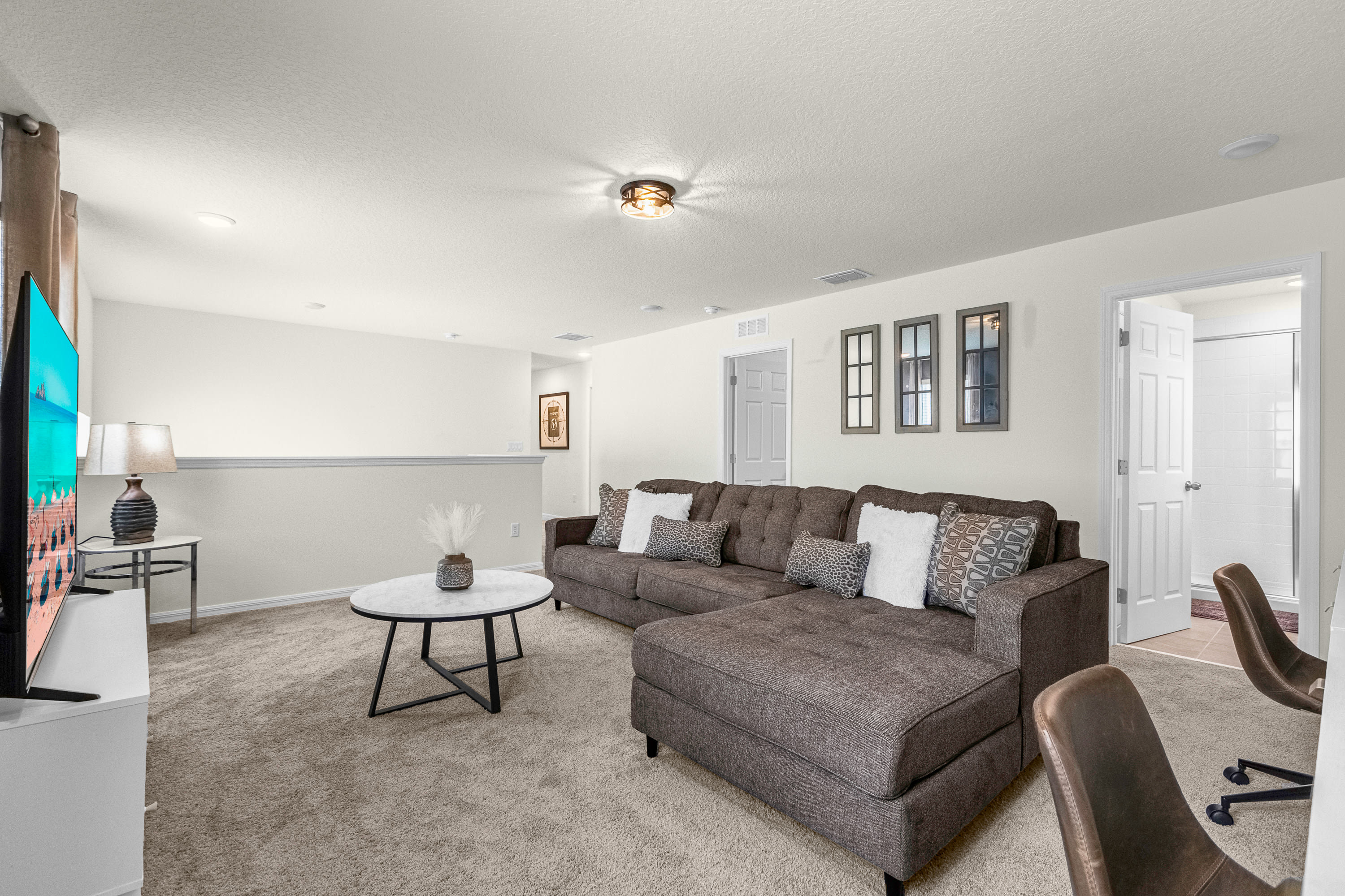 Upstairs TV lounge/office