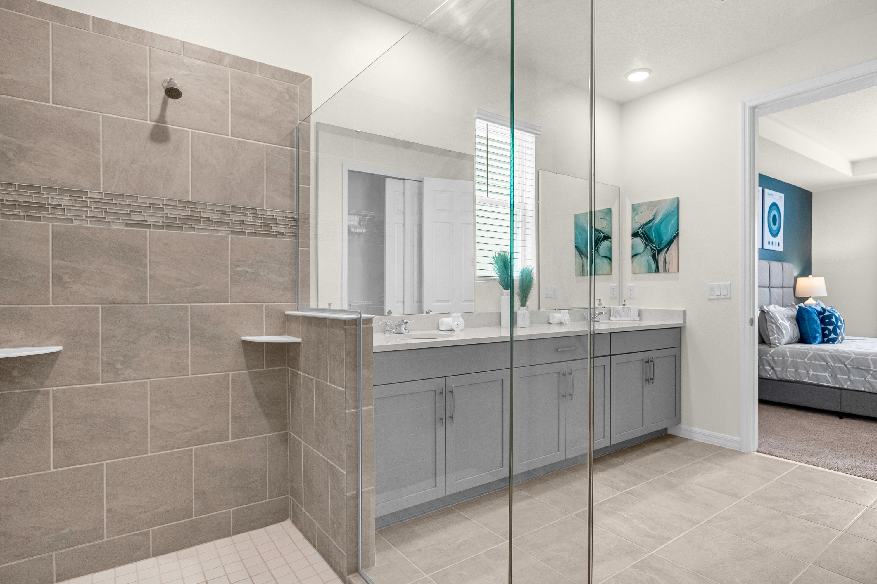 Modern Walk-In Shower With Beautiful Tiled Walls