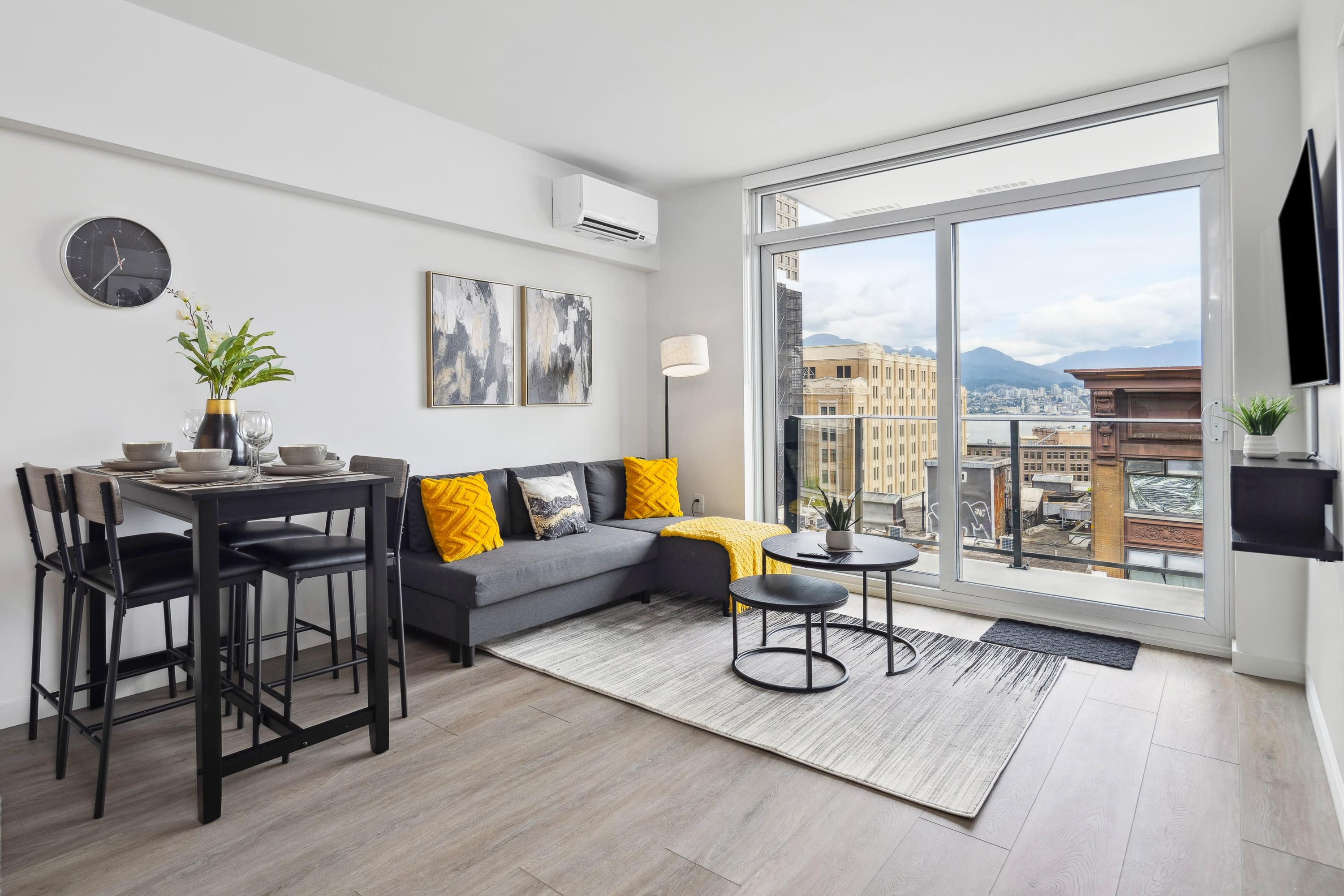 New City Apt in Downtown Vancouver near Stadium