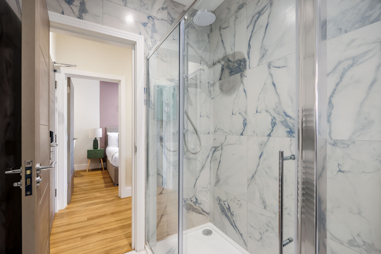 NEW! Stunning 1-bed Apt w/ Balcony & Free Parking