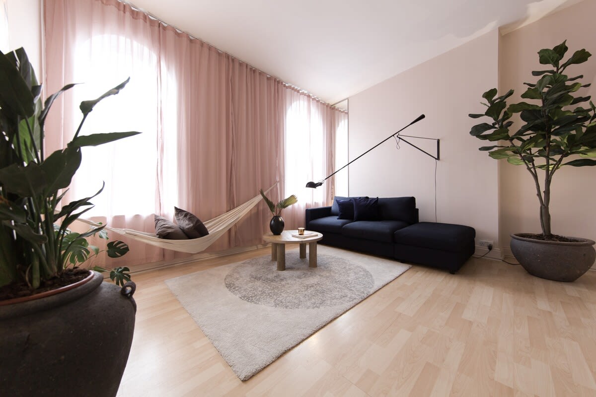 Loft w/ 100” Cinema, Premium Mattress & Hammock - Foto 19