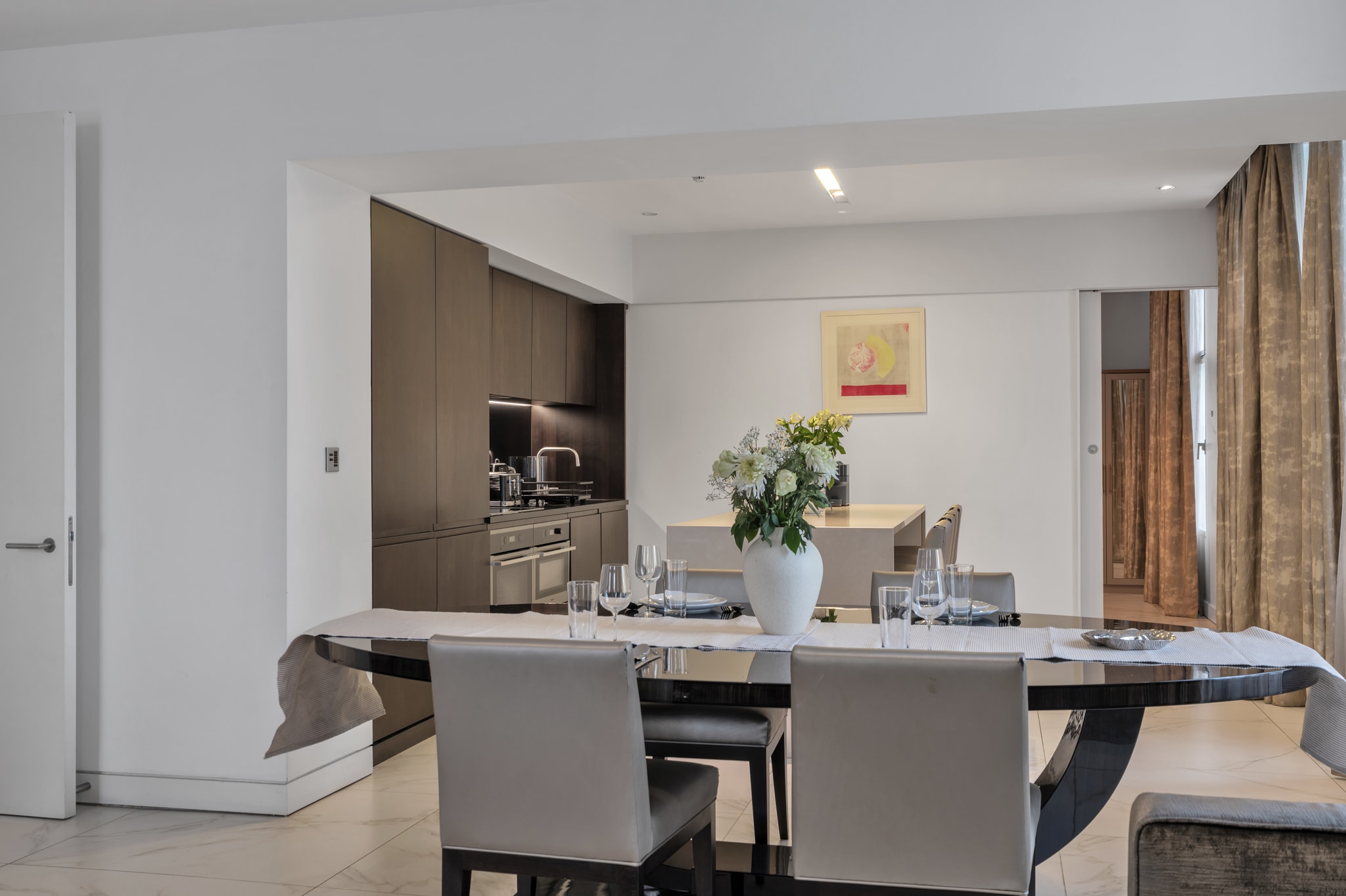 Elegant Family Flat in Marylebone in Baker Street W1U 6SE - Property image 7 - VivreStays