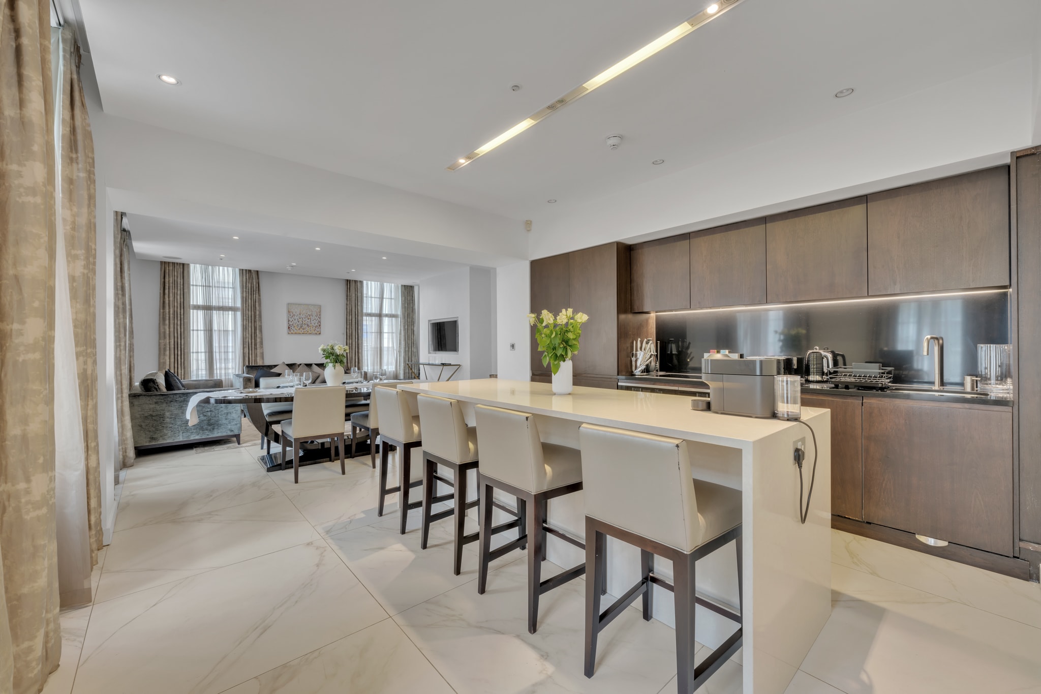 Elegant Family Flat in Marylebone in Baker Street W1U 6SE - Property image 3 - VivreStays