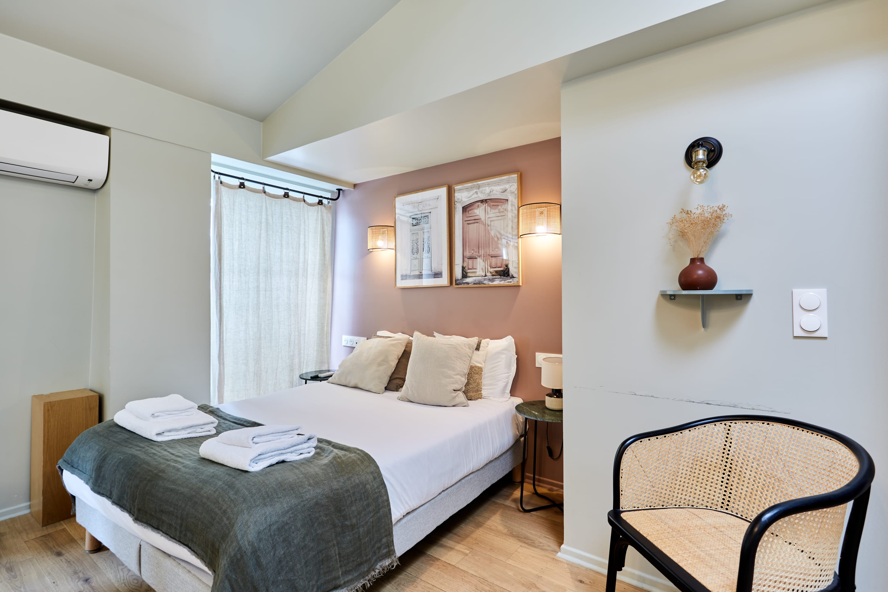 Charming Studio Center of Paris with AC — Paris, Île-de-France — vacation rental