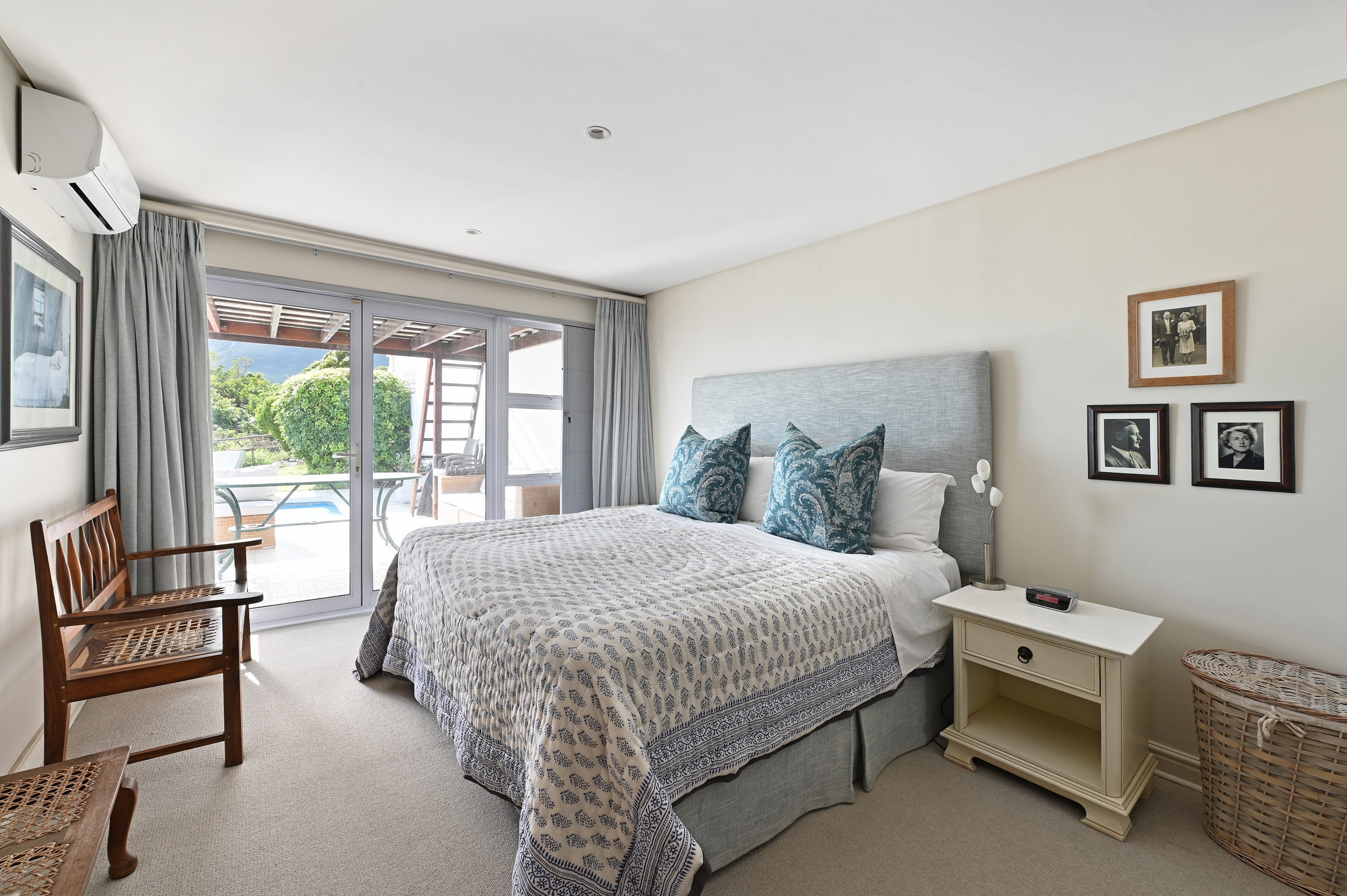 Ocean & Mountain views Pool & Terrace