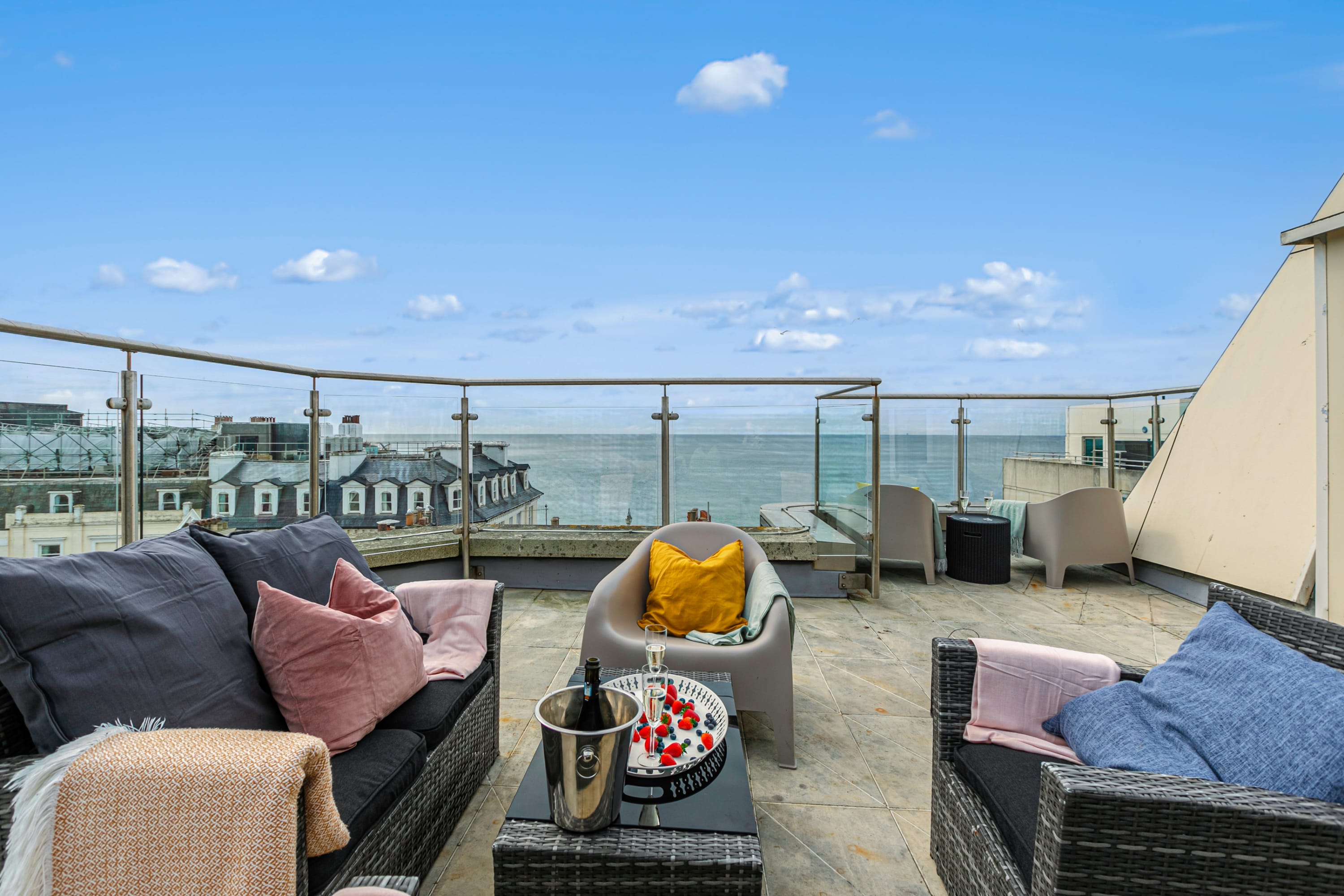 Lanes Penthouse | 2BR En-Suites + Sea View Terrace in Bartholomew Road BN1 1JS - Property image 8 - VivreStays