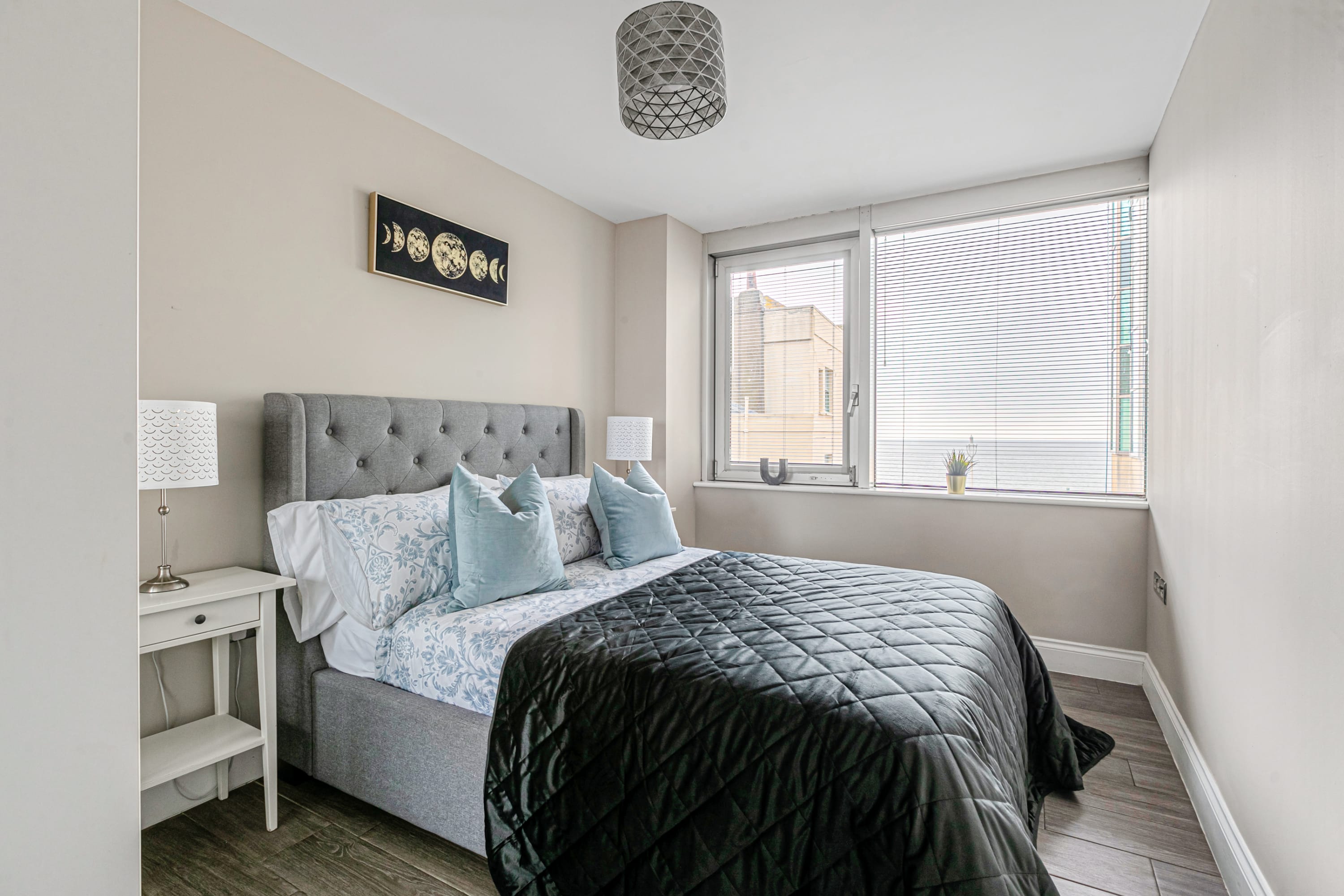 Central Brighton Stay | Lanes, Beach, Sleeps 6 in Bartholomew Road BN1 1JS - Property image 3 - VivreStays