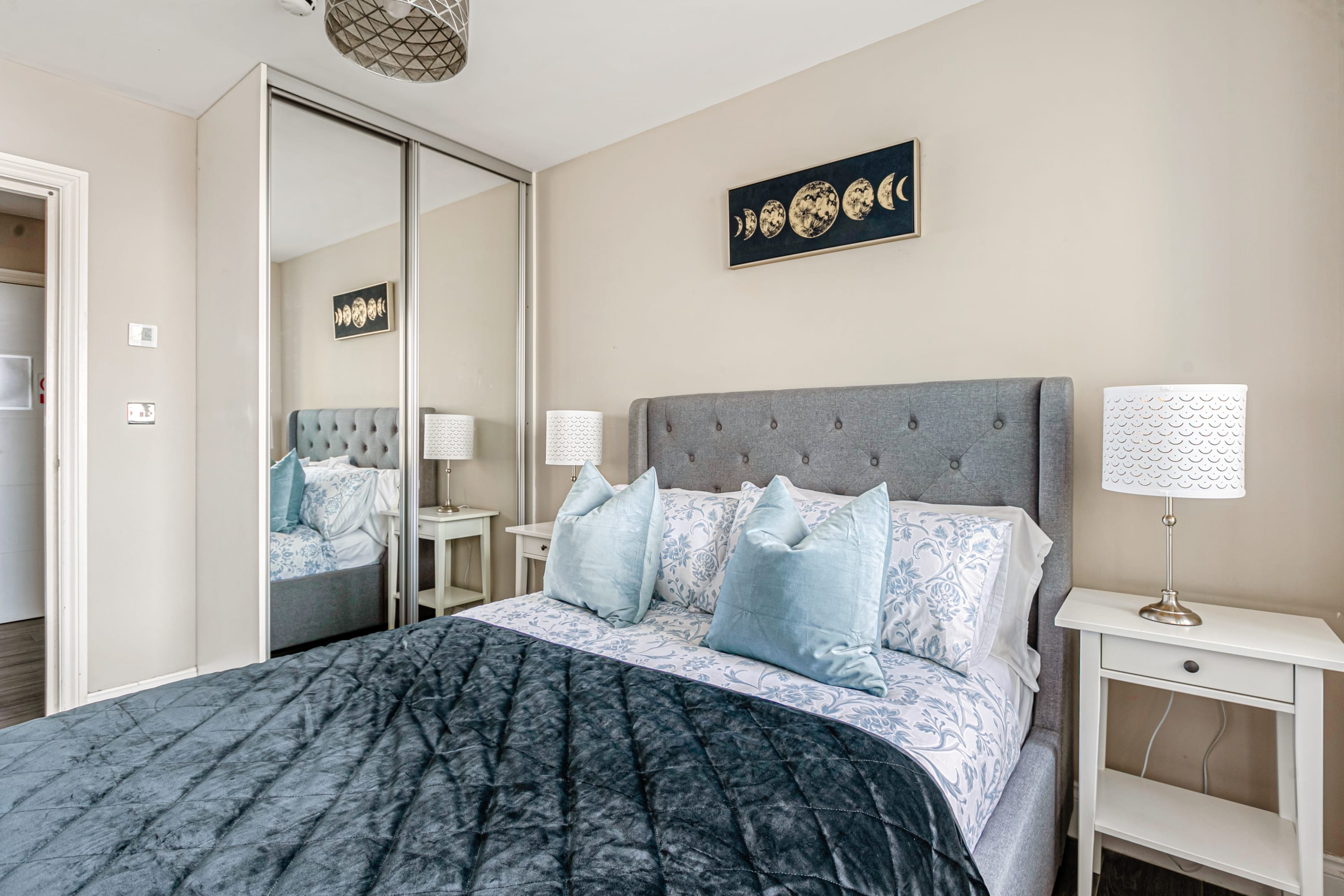 Central Brighton Stay | Lanes, Beach, Sleeps 6 in Bartholomew Road BN1 1JS - Property image 4 - VivreStays