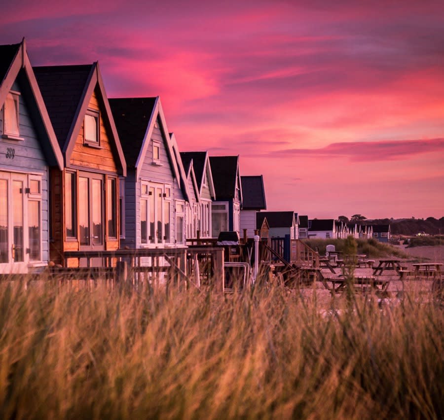 Stunning Sea Views, Family Apt; Free Parking & Gym