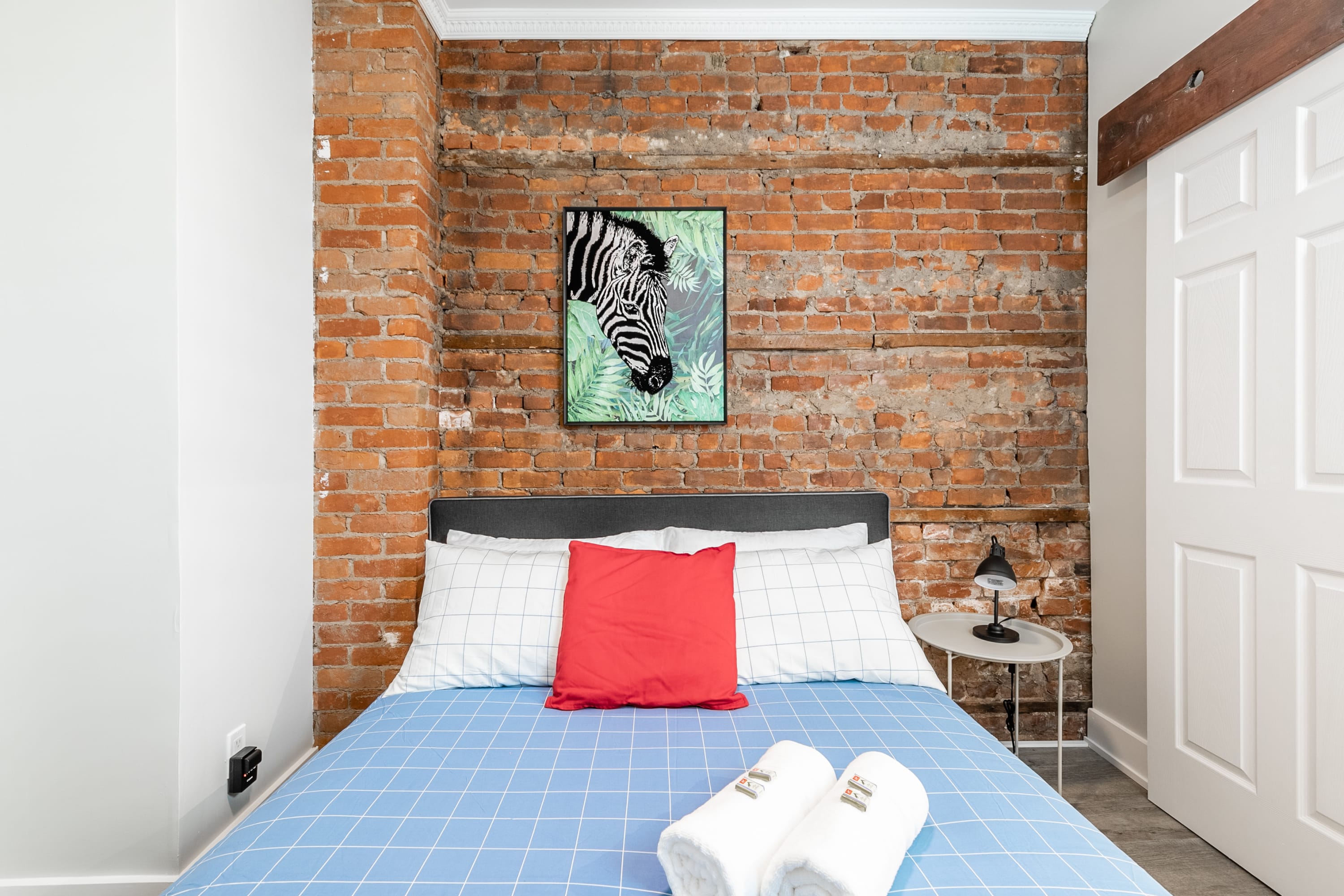 Chic Boutique Apartment on James St N Sleeps 6 | Photo 9