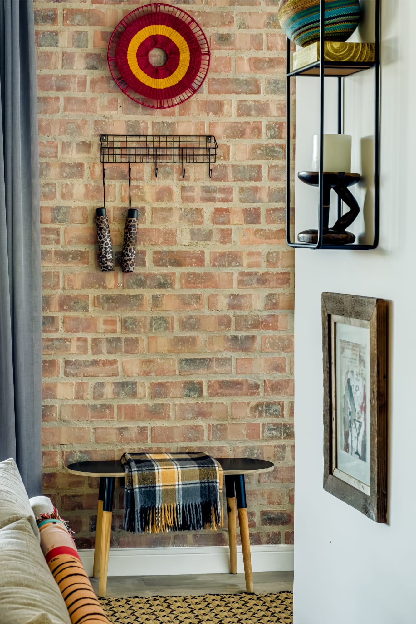 Contemporary Charming Apartment The Urban Edge 10