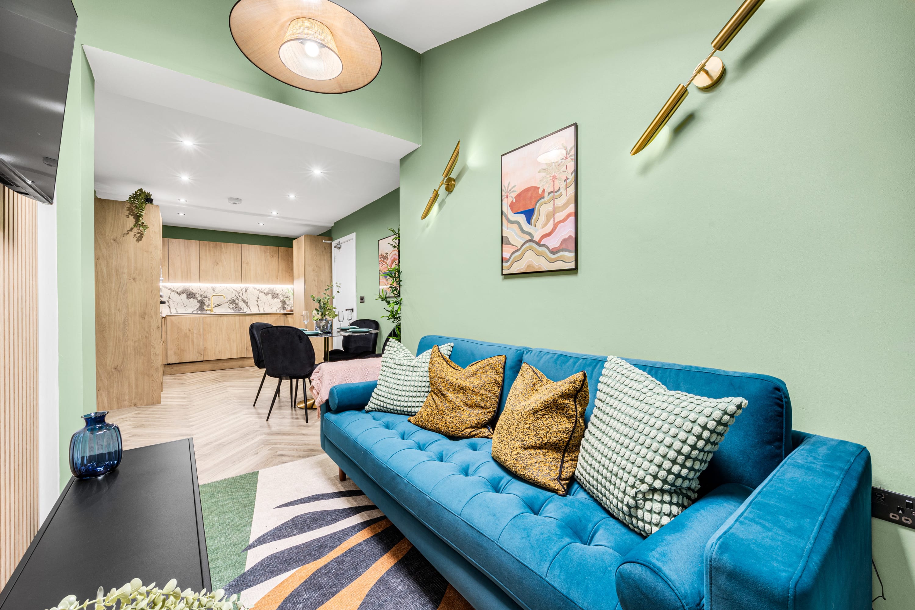 Amazonian Luxury Family Home MCR City Centre+Park serviced apartment - Manchester - VivreStays