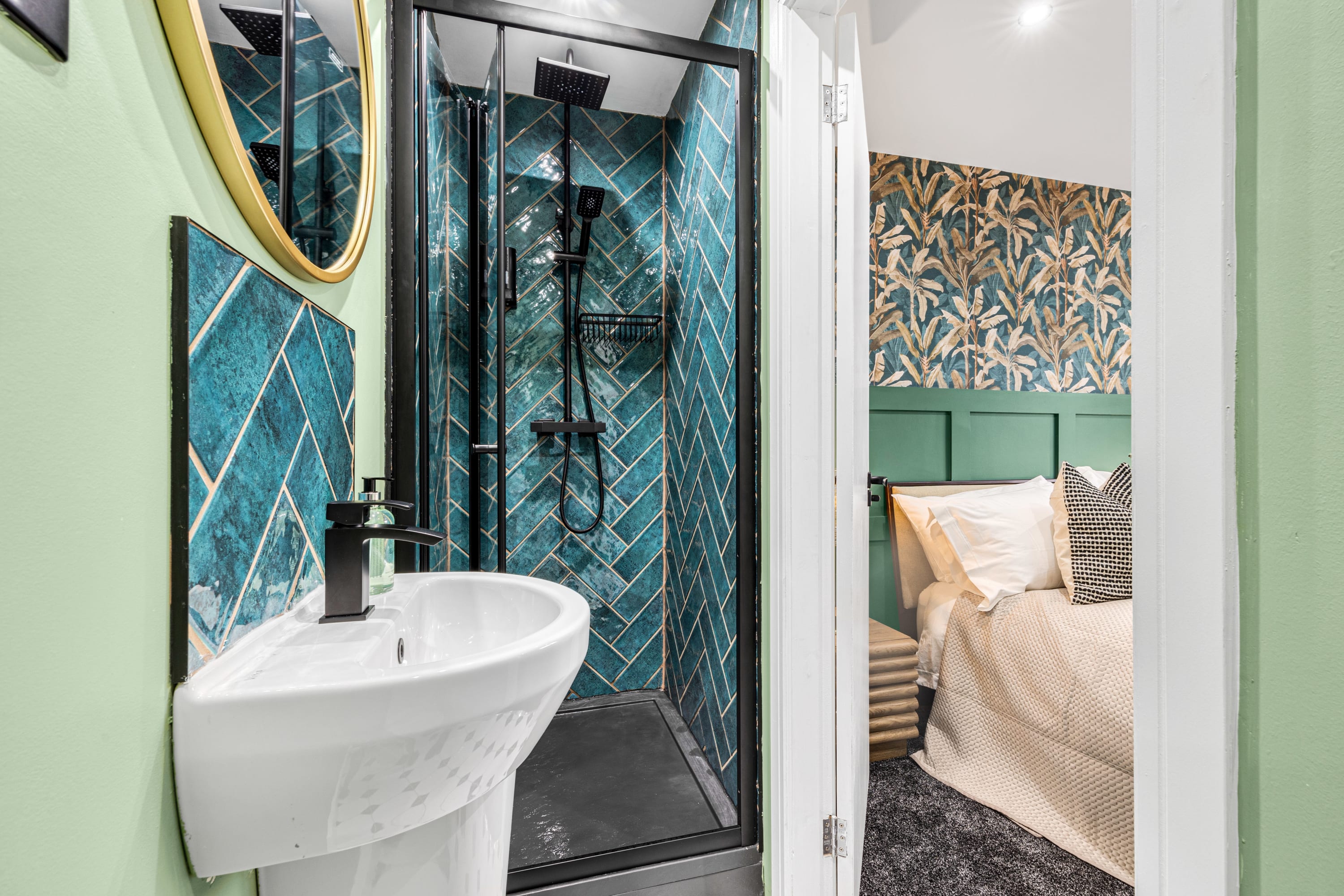 Amazonian Luxury Family Home MCR City Centre+Park in Shilford Drive 10 M4 4JG - Property image 40 - VivreStays