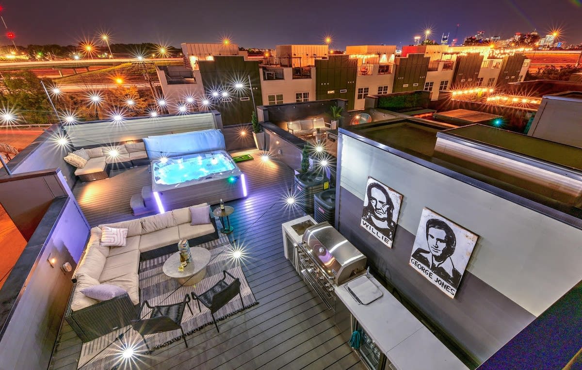 Nash Luxe Party! 13 Beds - Priv Hot Tub/Game Room! — Nashville, TN — vacation rental