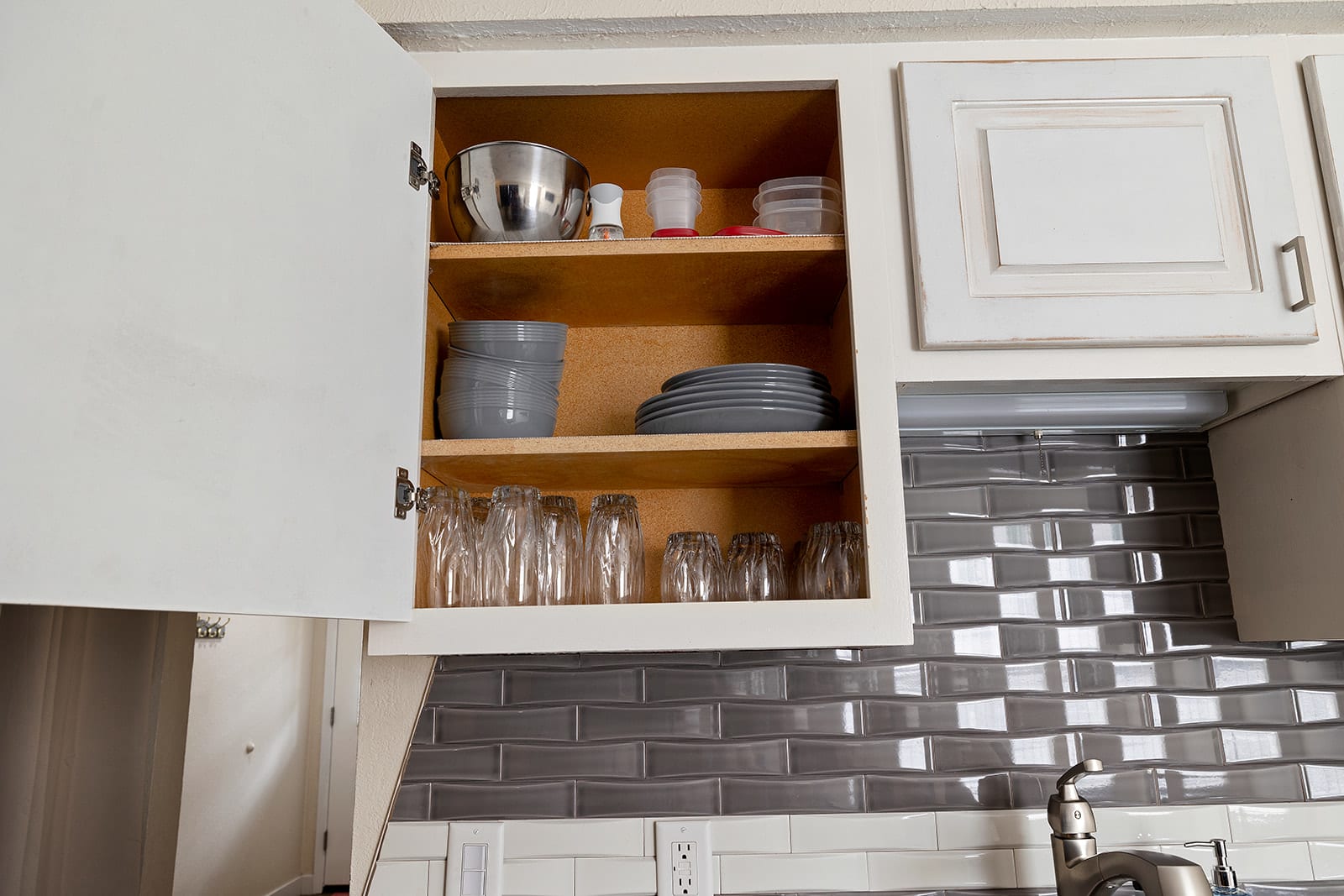 All of the kitchen utensils needed for a happy stay