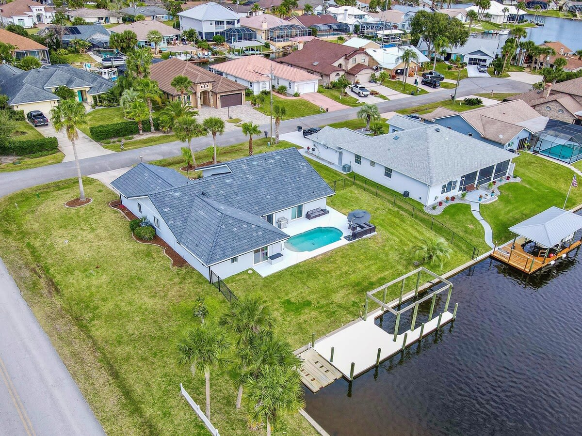 Waterside Paradise with Pool in Palm Coast