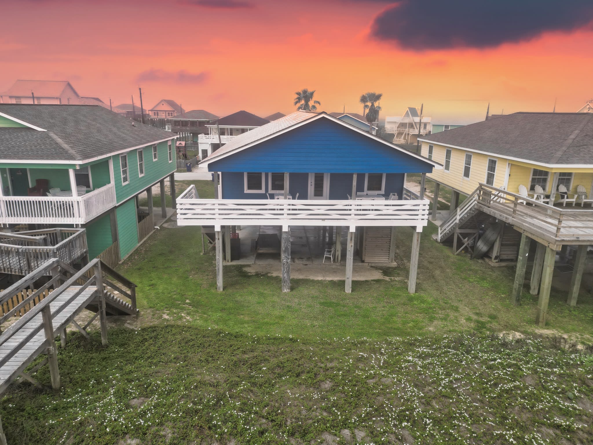 Seaside Sam's - Spectacular, Front Row, Newly Remodeled! — Surfside Beach, TX — vacation rental