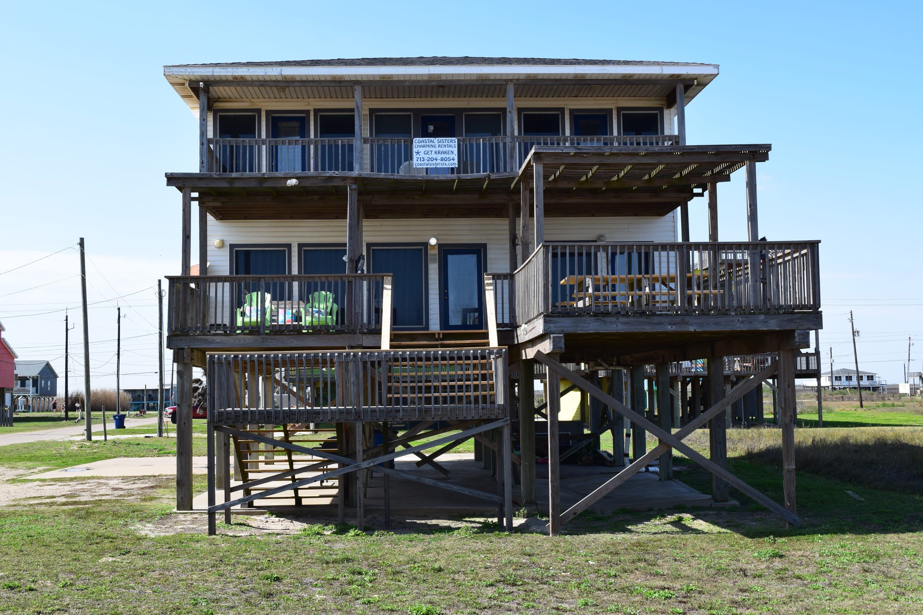 Get Kraken - Spacious FIVE Bedroom, Front Row! — Surfside Beach, TX — vacation rental