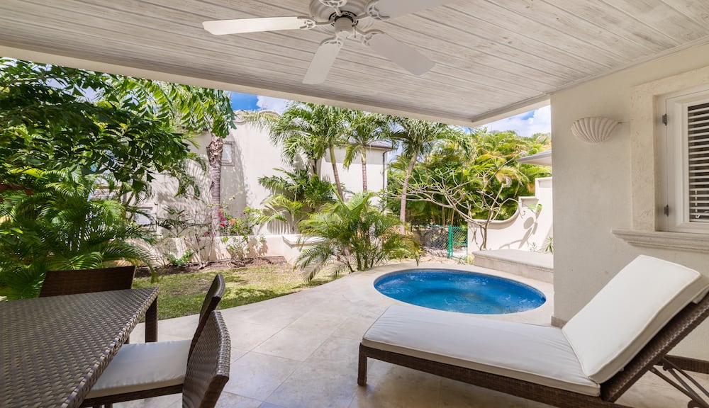 Battaleys Mews No. 24 – Refined West Coast Living Near Mullins Beach