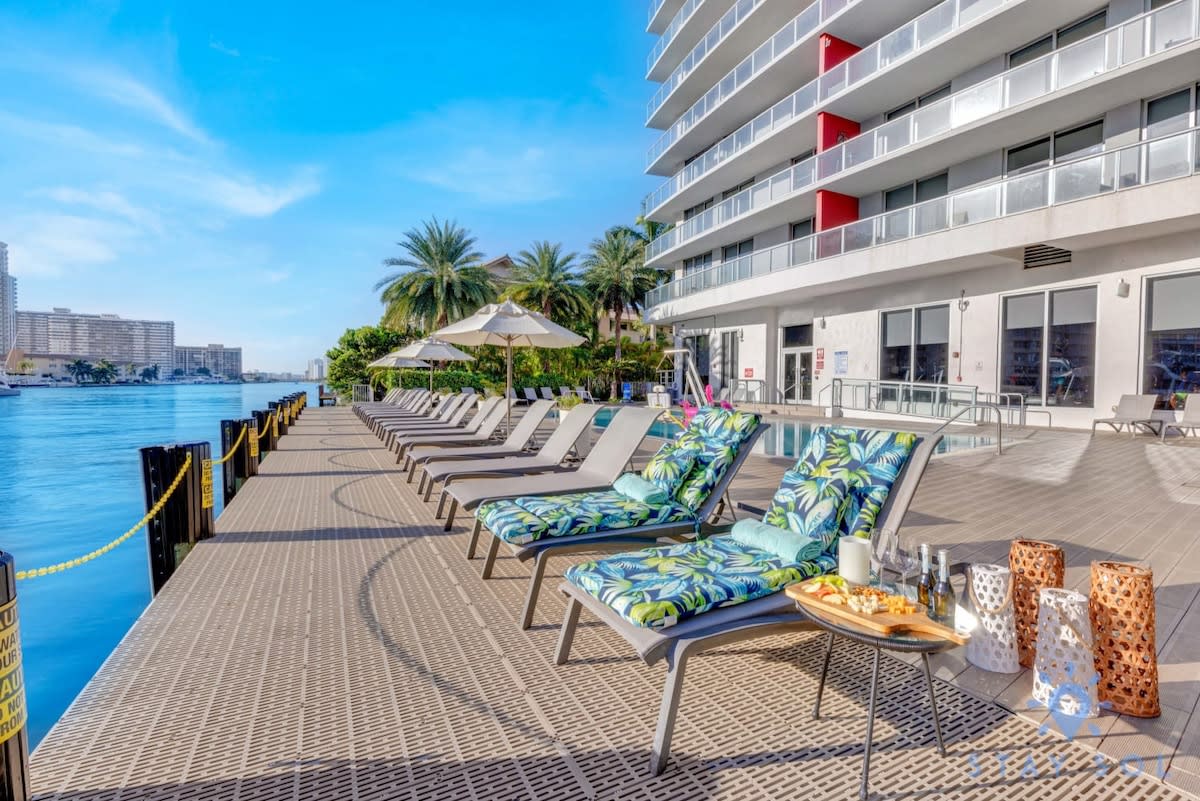 Beach Days & Breezes | Balcony Studio