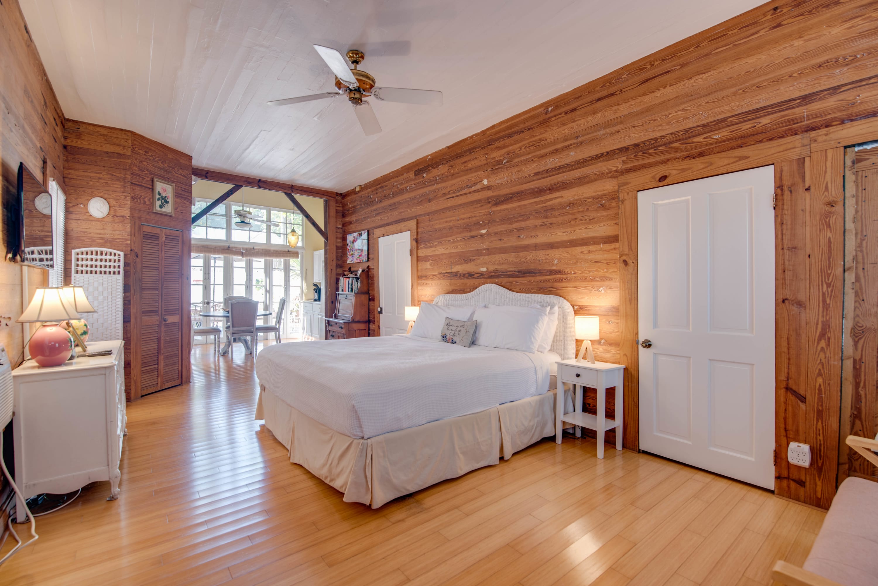 Rose Petal Petite Suite - Near Duval Street — Key West, FL — vacation rental