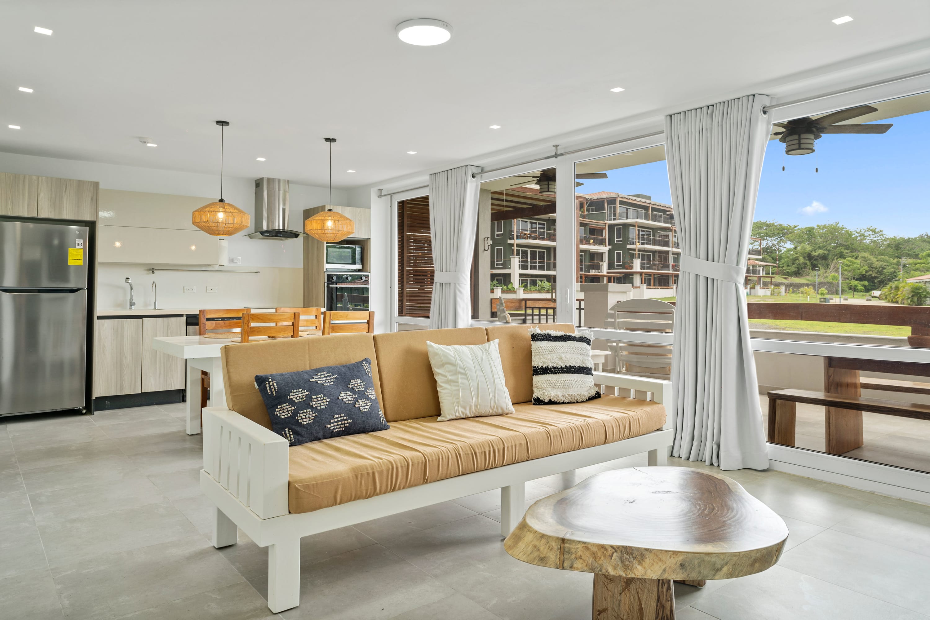 Modern & Stylish 2BR Condo C11 at Playa Venao — Las Escobas del Venado, Provincia de Los Santos — vacation rental