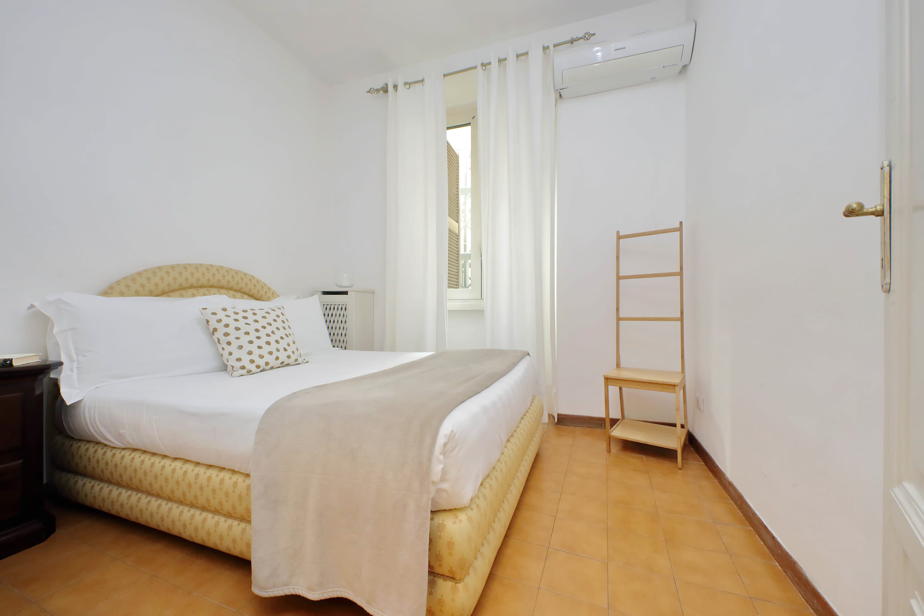 Tritone apartment - Image 23