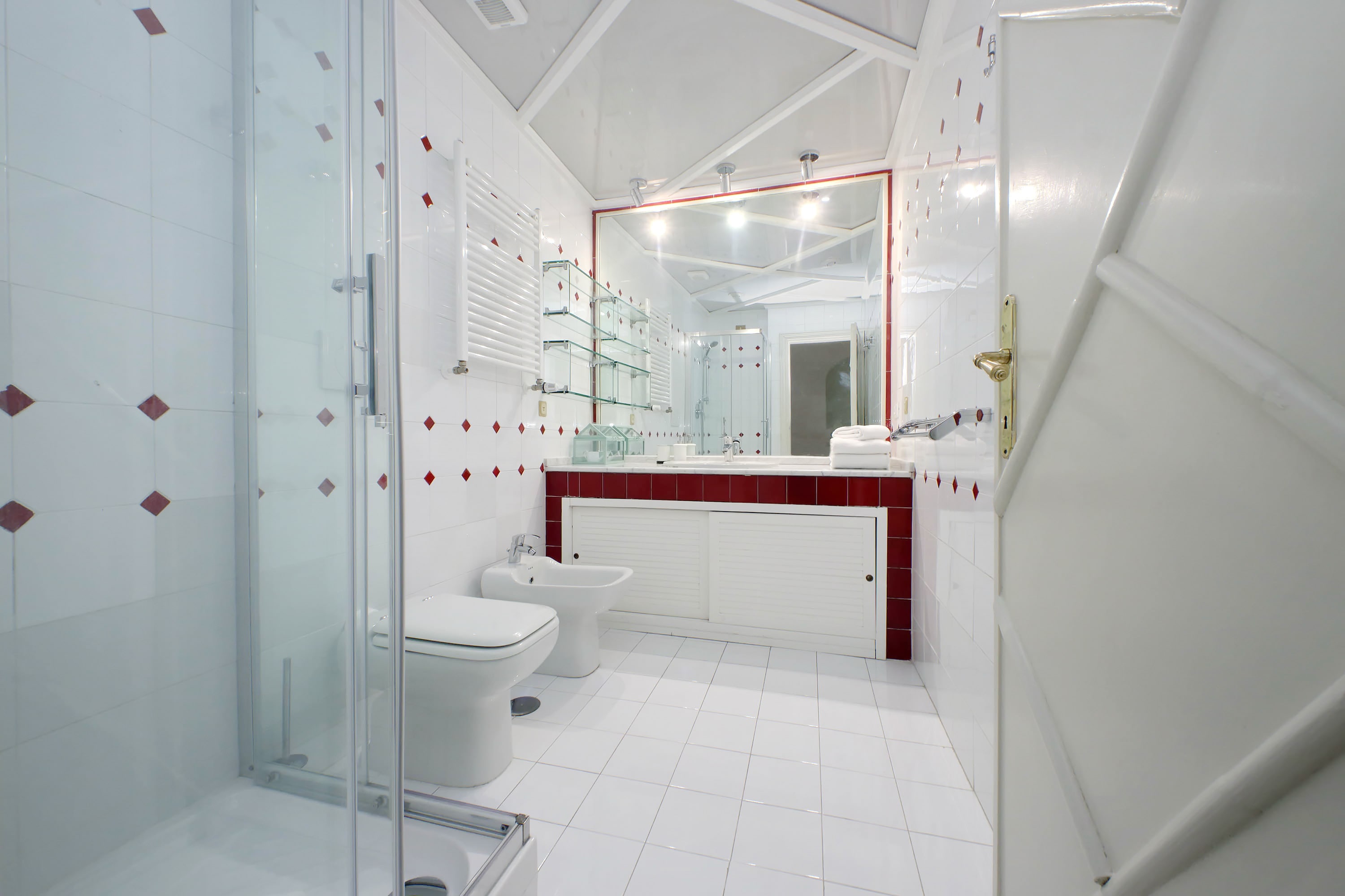 Tritone apartment - Image 17