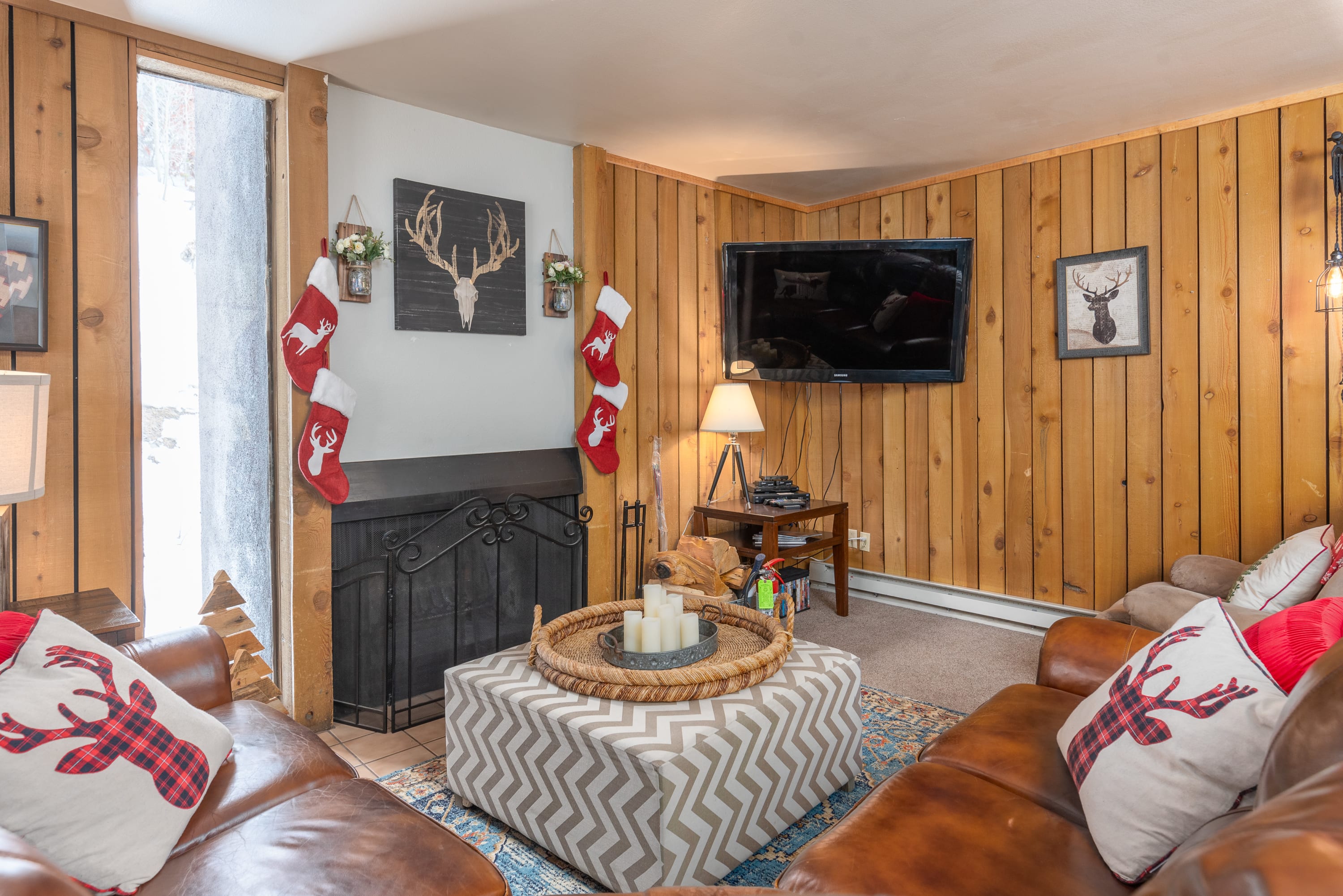 BHV N6 - Cozy Unit With A Wood Burning Fireplace — Brian Head, UT — vacation rental