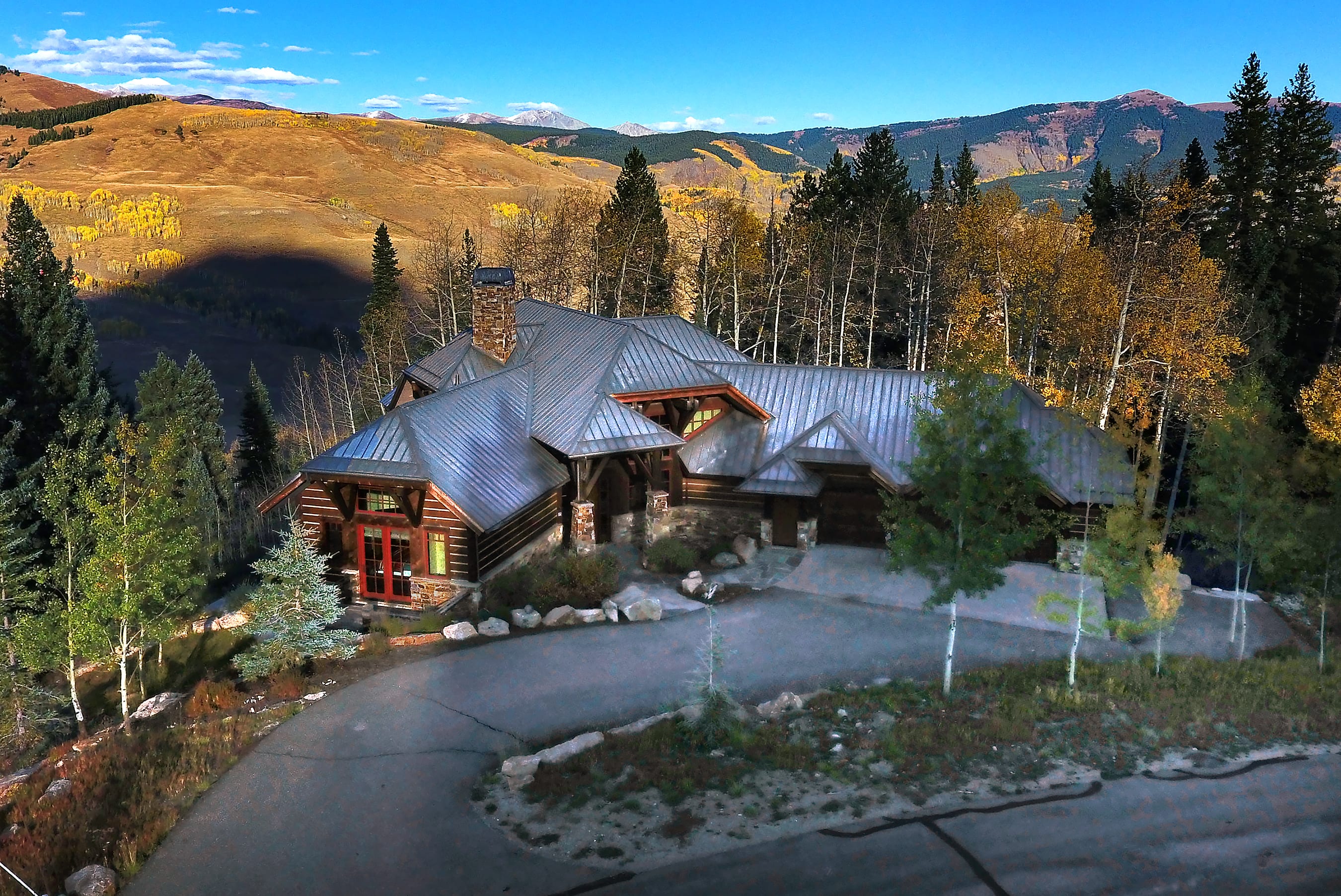 The Gray Fox! Luxury, Hot tub, Sauna, Ski in/out — Mt. Crested Butte, CO — vacation rental