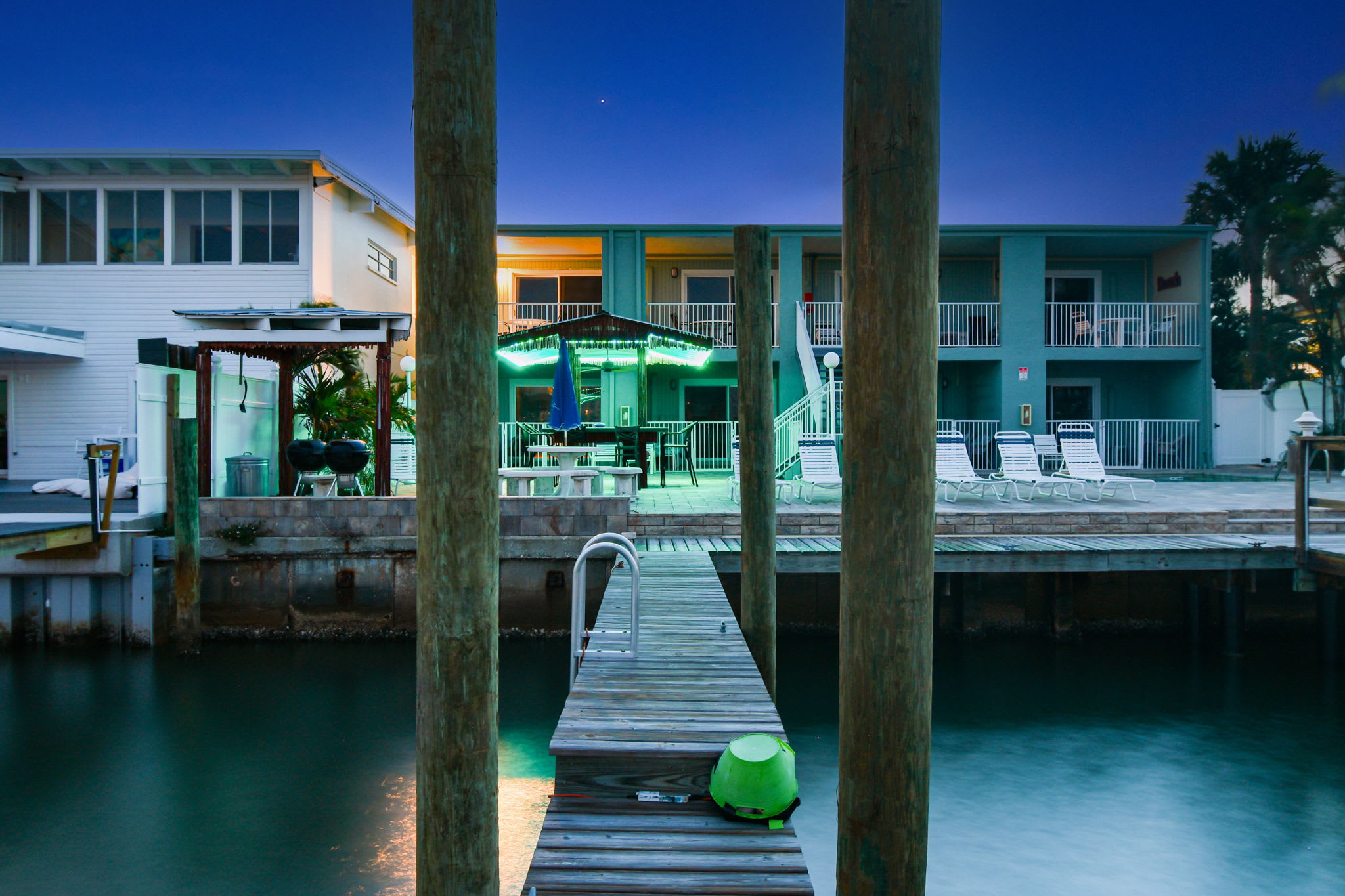 Enchanted Inn Suite #5: Waterfront, Pool, Fishing Dock, Boat Docks & Tiki Bar! — Clearwater Beach Enchanted Inn, FL — vacation rental