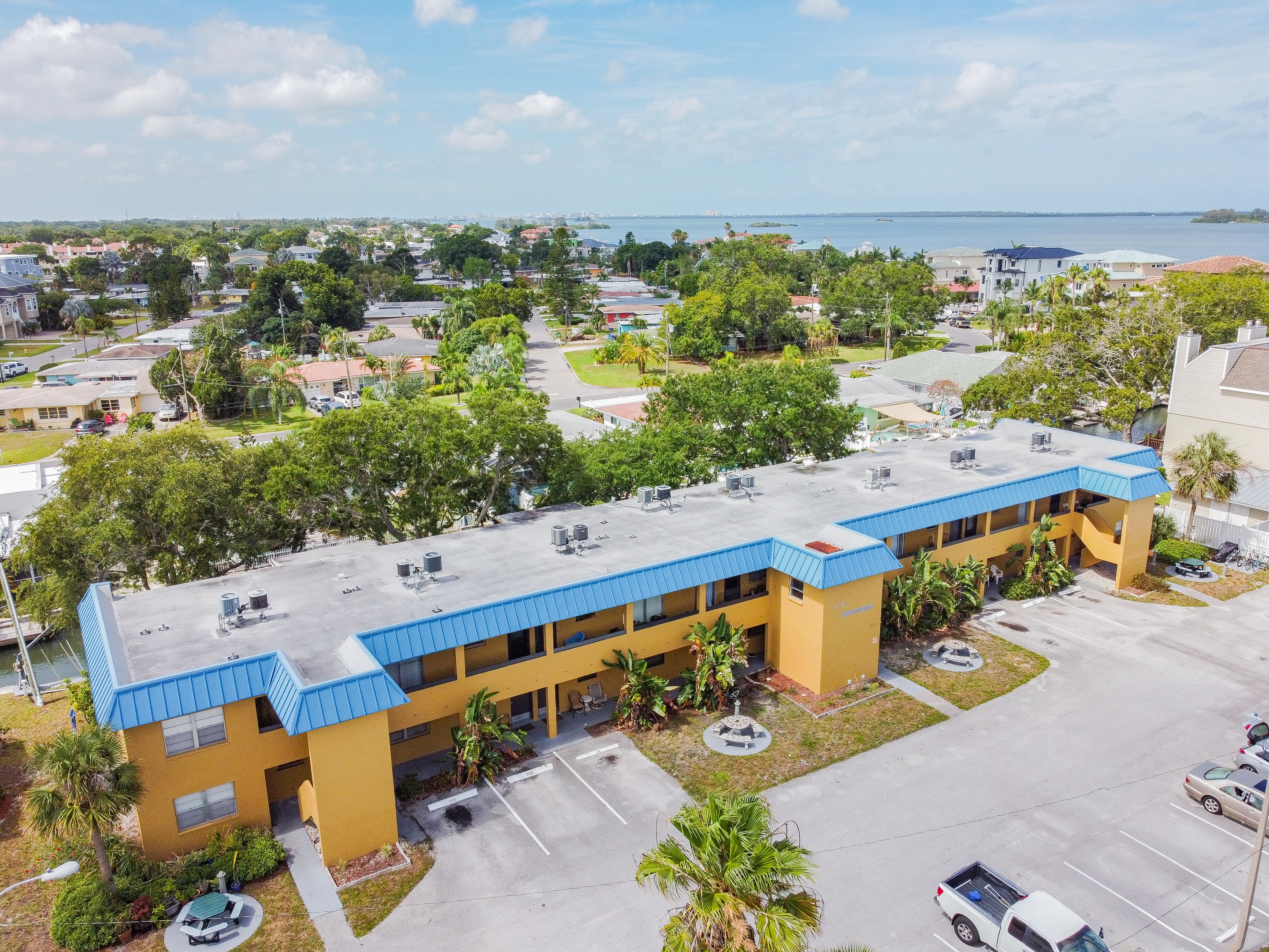 Coastal Condo on Dunedin Causeway! Walk to the Beach! — Dunedin, FL — vacation rental