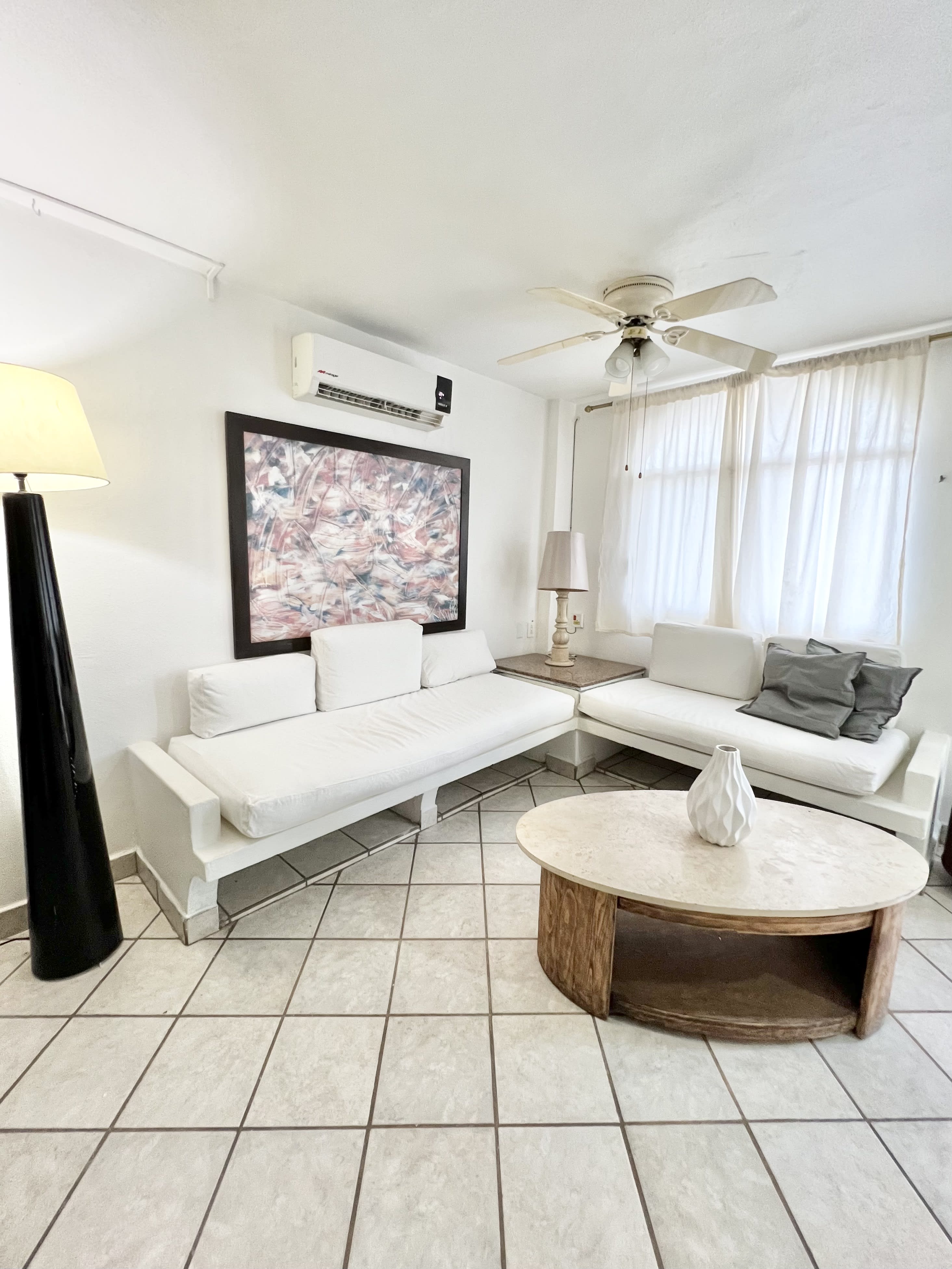 Comfy 1BR Suite by the beach - Foto 1