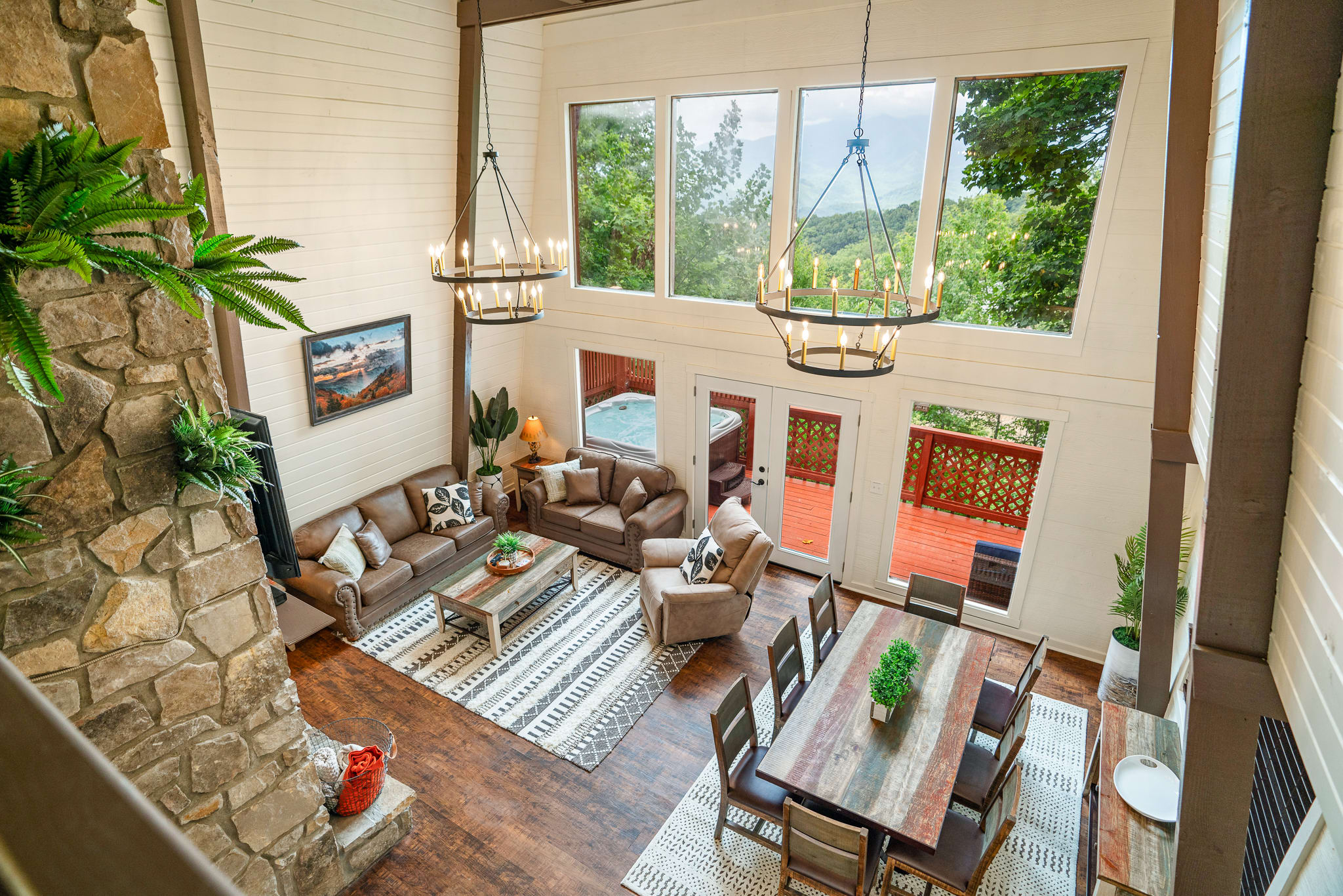 Huge Mtn Views/3miles to Downtown/HotTub/3 Pools — Gatlinburg, TN — vacation rental