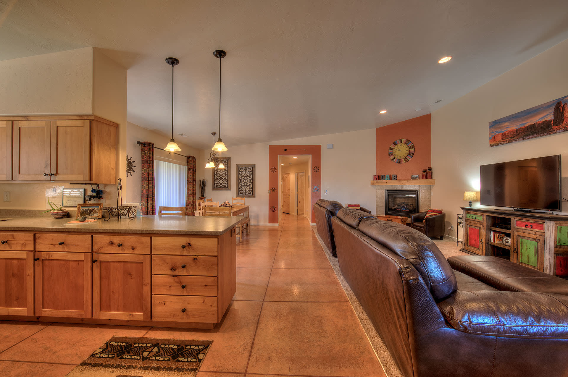 Moab Oleander Spacious Retreat, Private Spa, Ample Parking, 3 bdrms, 2 Suites — Moab, UT — vacation rental