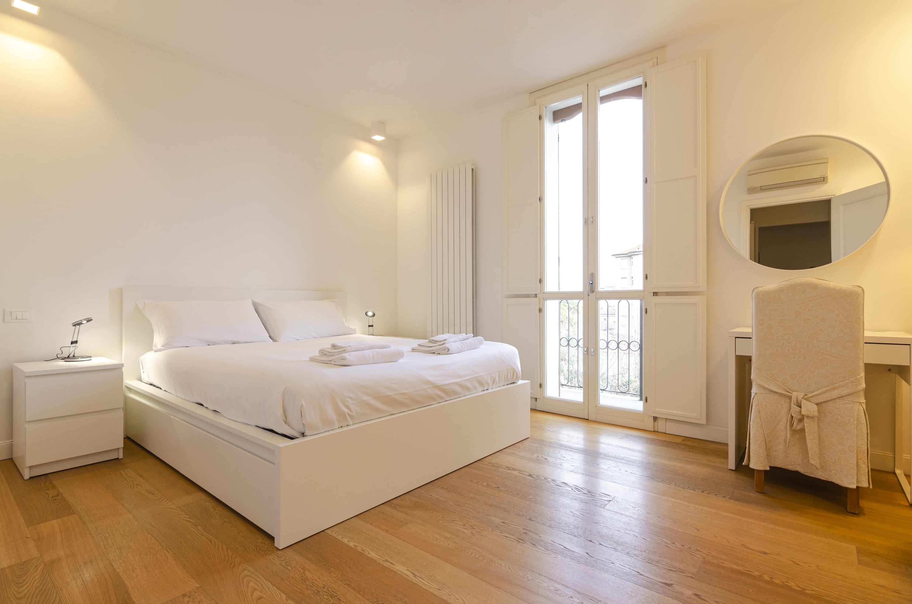 Brand new suite with balcony Via Albertoni — Bologna, Emilia-Romagna — vacation rental