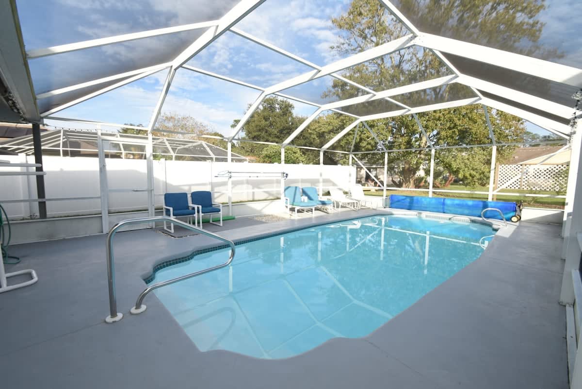 Cozy Family Pool Home in Palm Coast 2