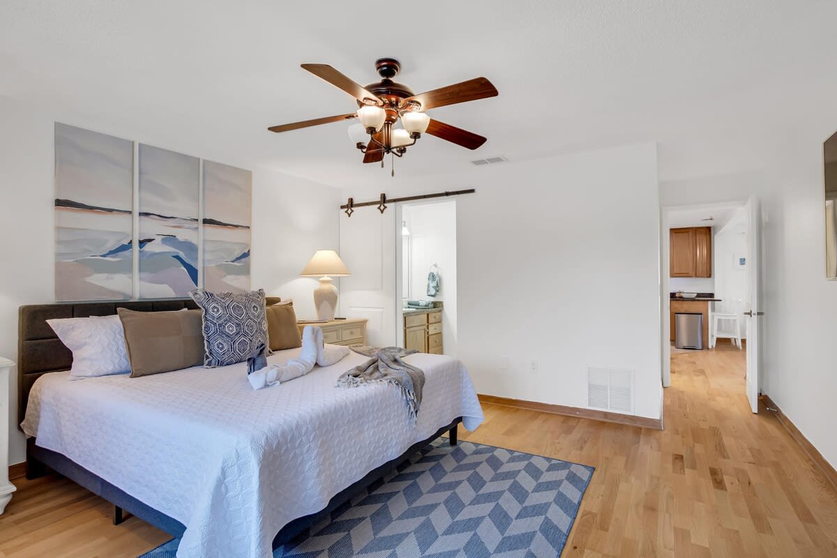 Private Corner Oasis with Heated Saltwater Pool 4