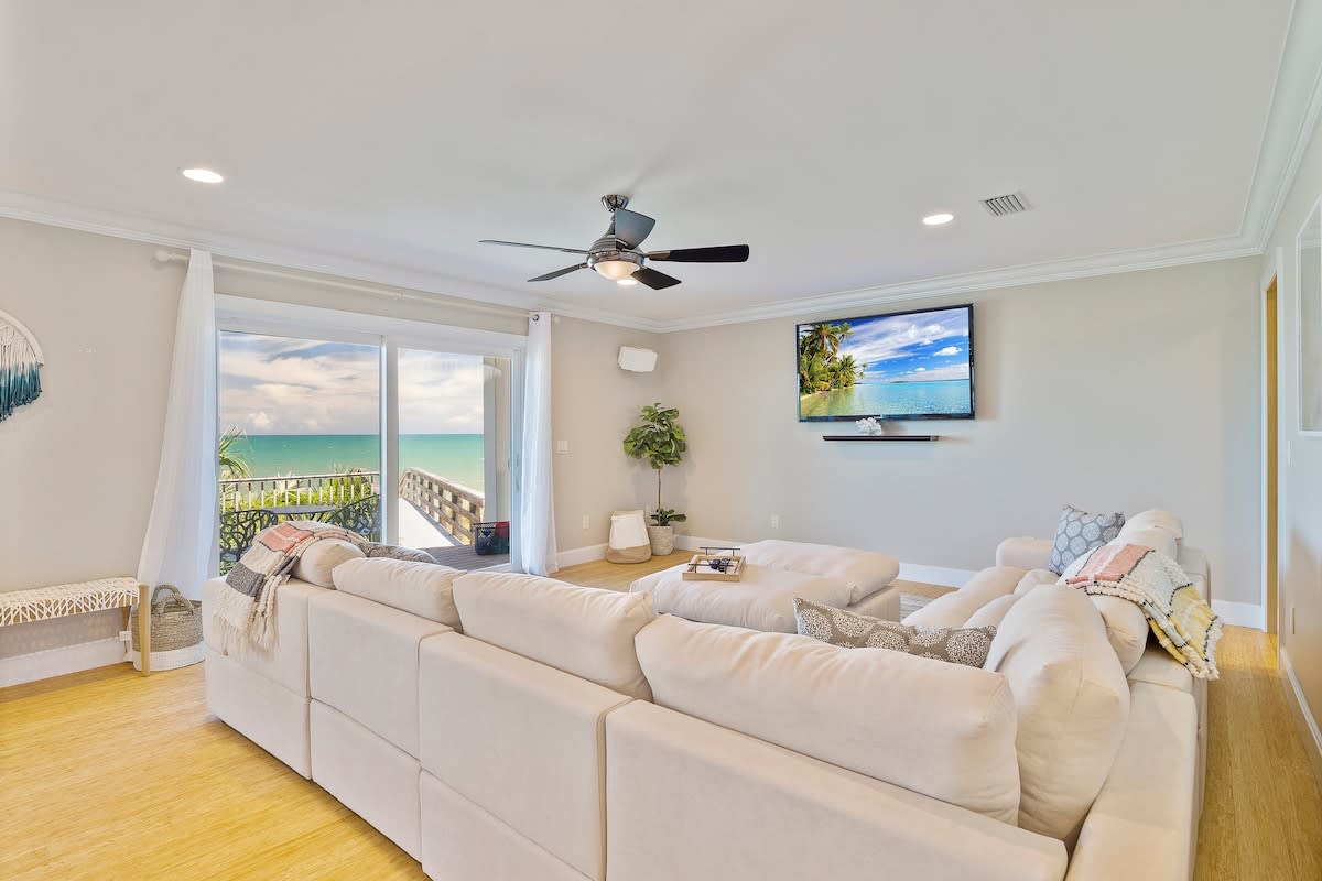 Oceanfront 4 Bed Beach House in Flagler 5