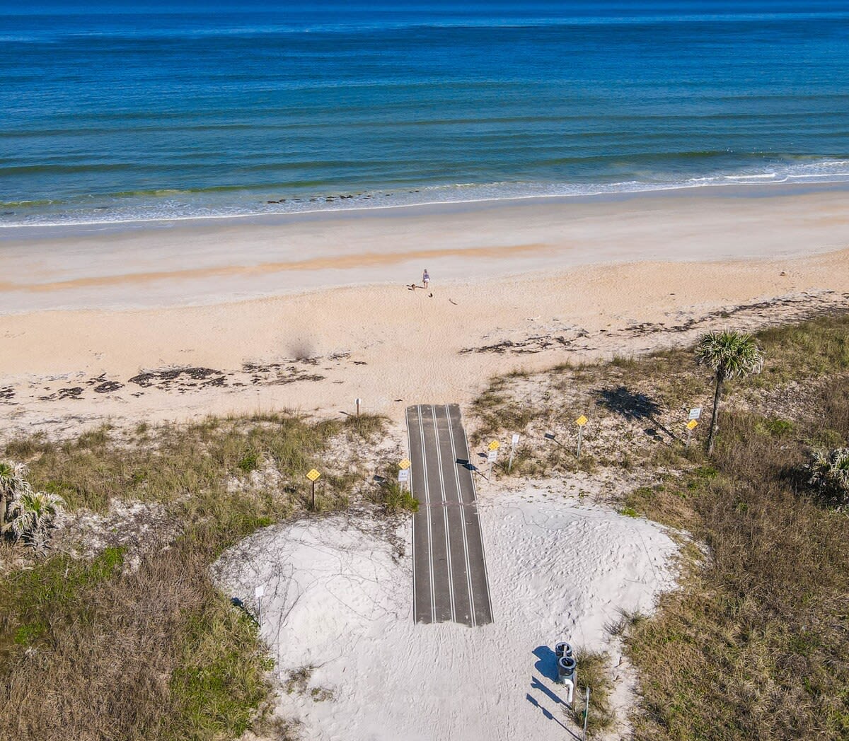 3BR Coastal Home + Heated Pool, Golf Cart & Bikes 6