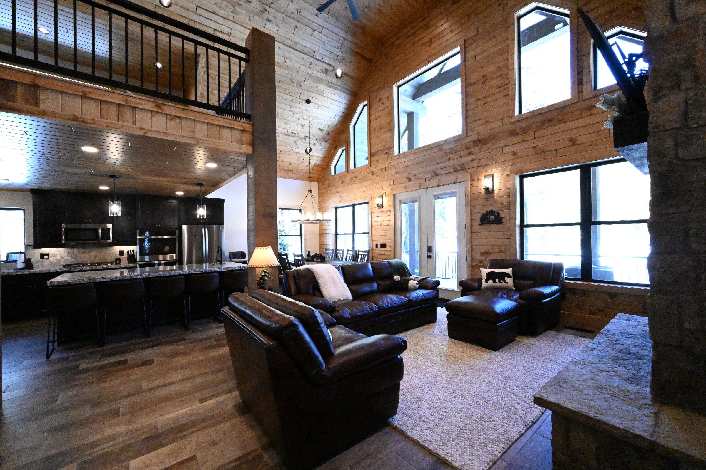 Newly Built!|5 Bed 4 Bath|Hot Tub|25 Miles to Yellowstone — Island Park, ID — vacation rental