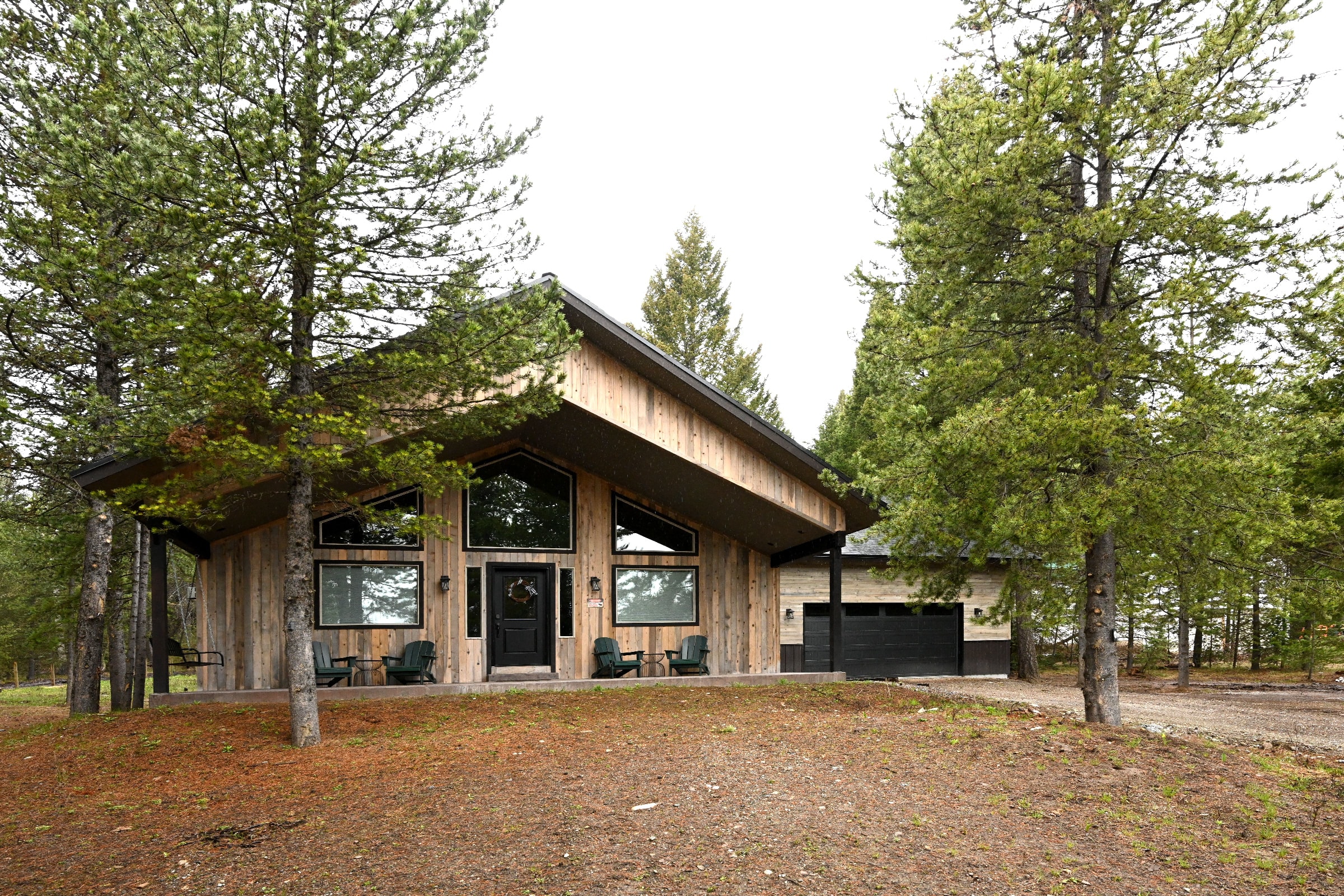 Melvin's Retreat, Sleeps 12, 19 Miles to Yellowstone! — Island Park, ID — vacation rental