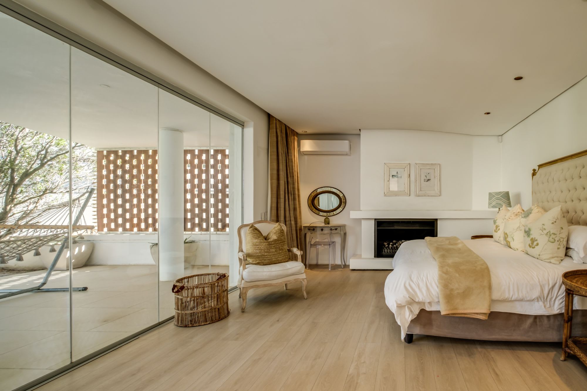 Six Bedroom Holiday Villa on Three Levels w Pool Silvertree 9