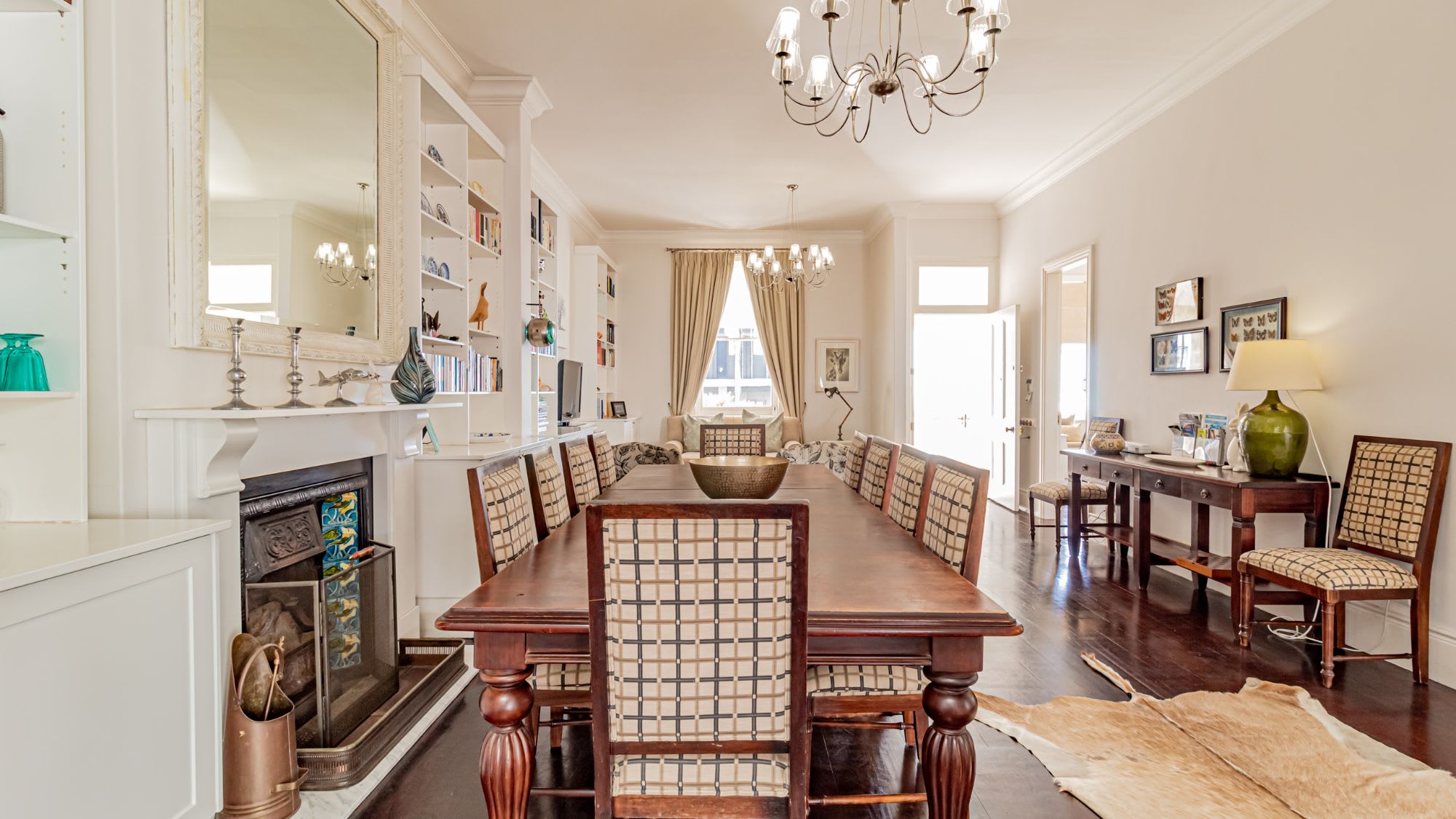 Lovely Holiday Home w Private Courtyard Six Selbourne 6