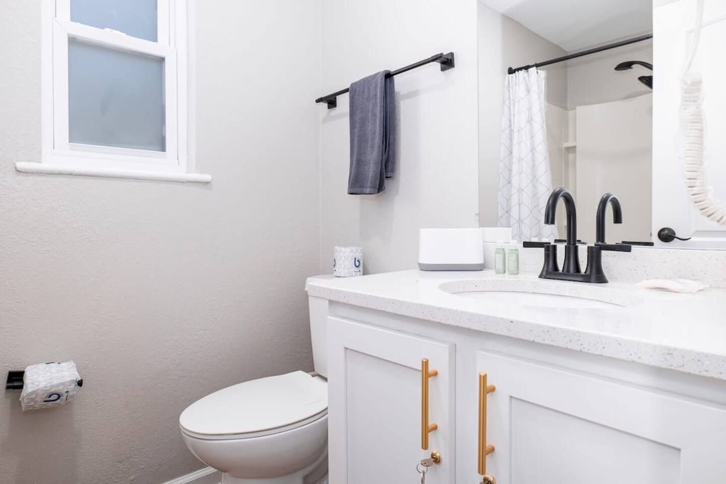 Sojourn 1 BR Beach Home with Private Beach Access 4