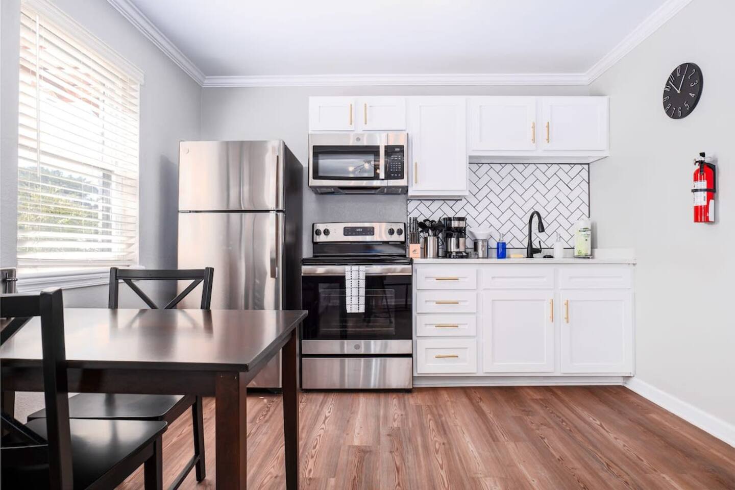 Sojourn 1 BR Beach Home with Private Beach Access 2