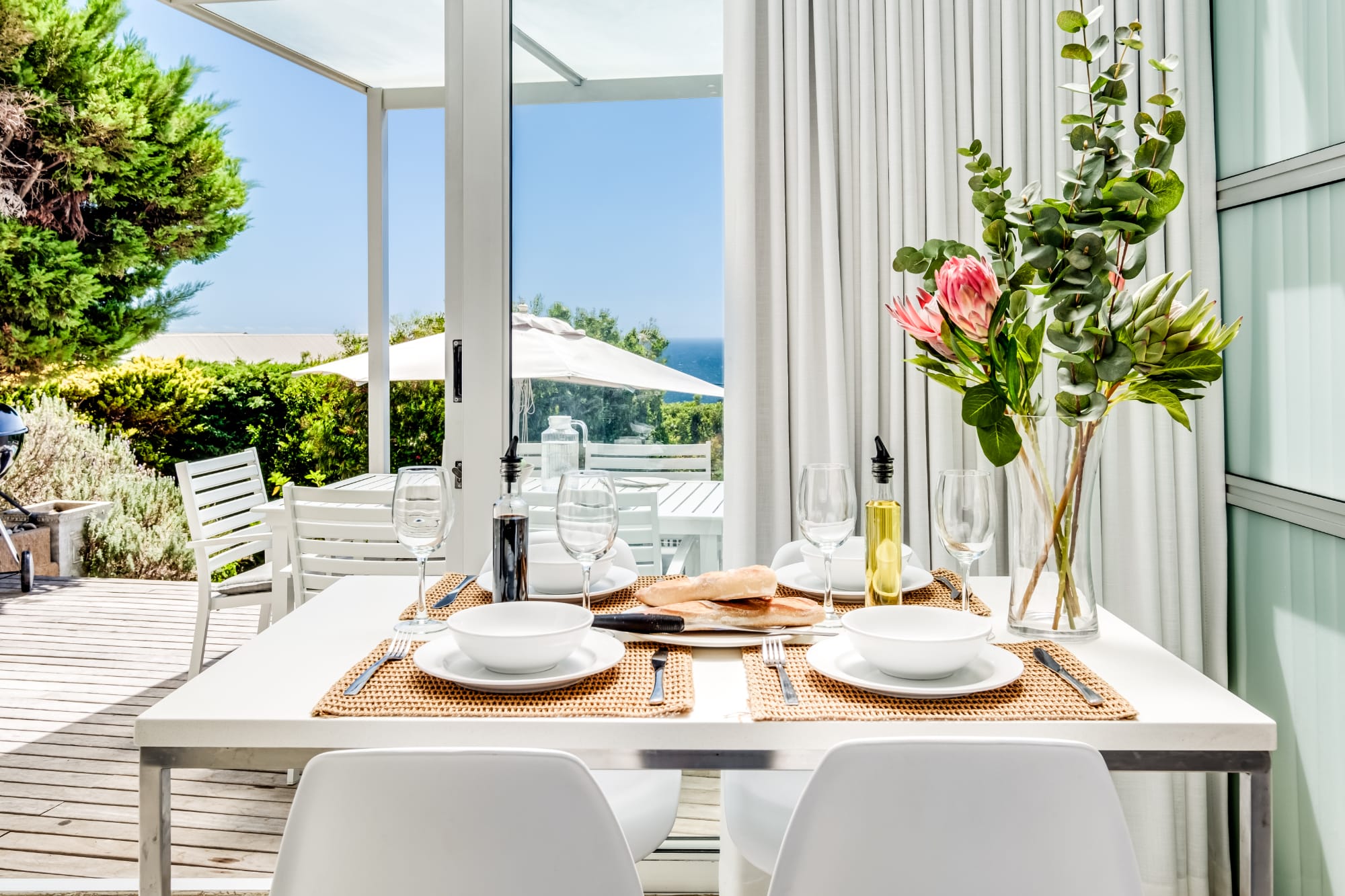Compact Camps Bay Holiday Apartment with Private Pool Sea Escape 8